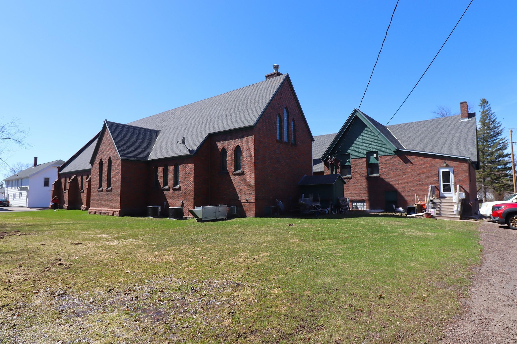 620 3rd Street W Property Photo 4