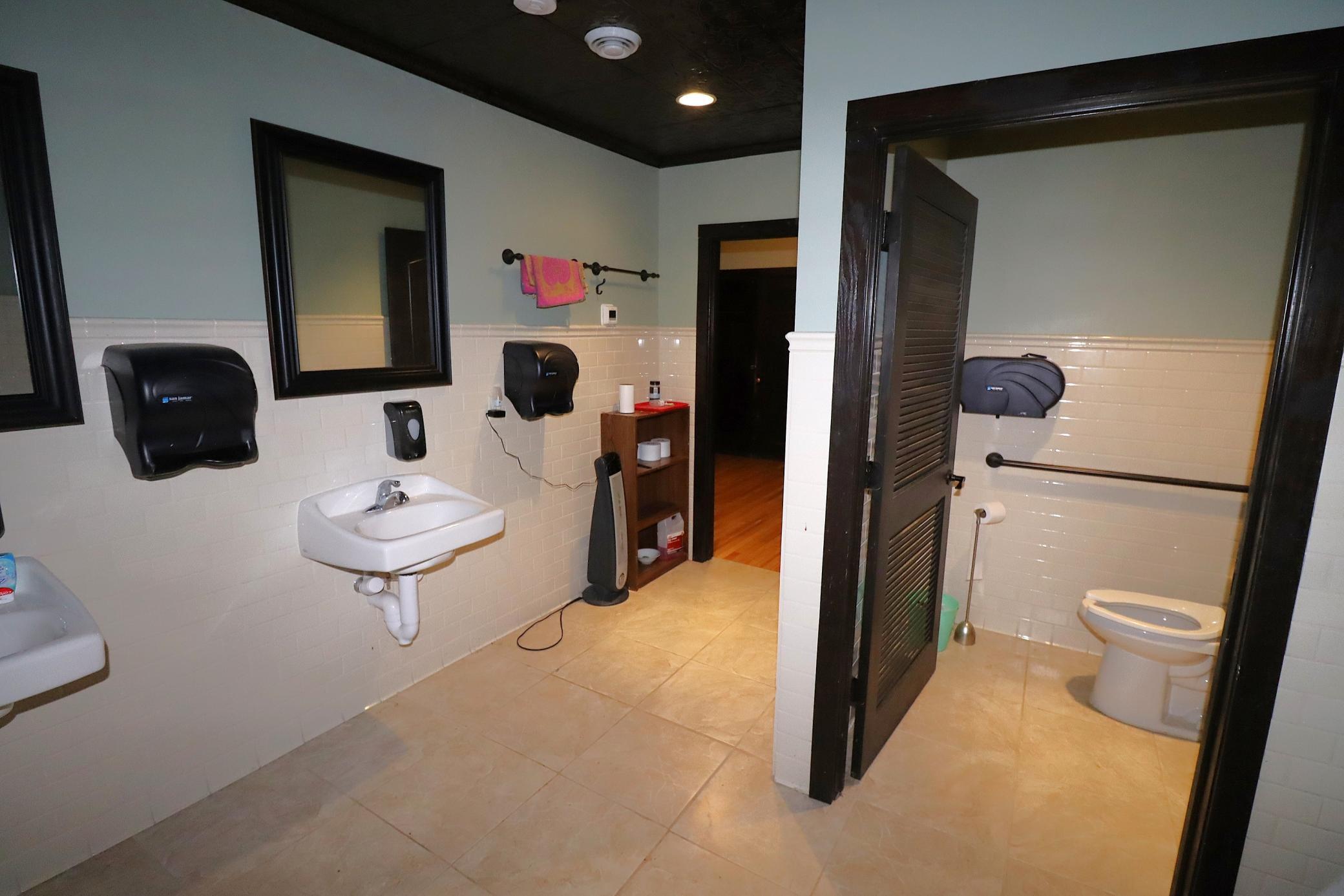 620 3rd Street W Property Photo 18