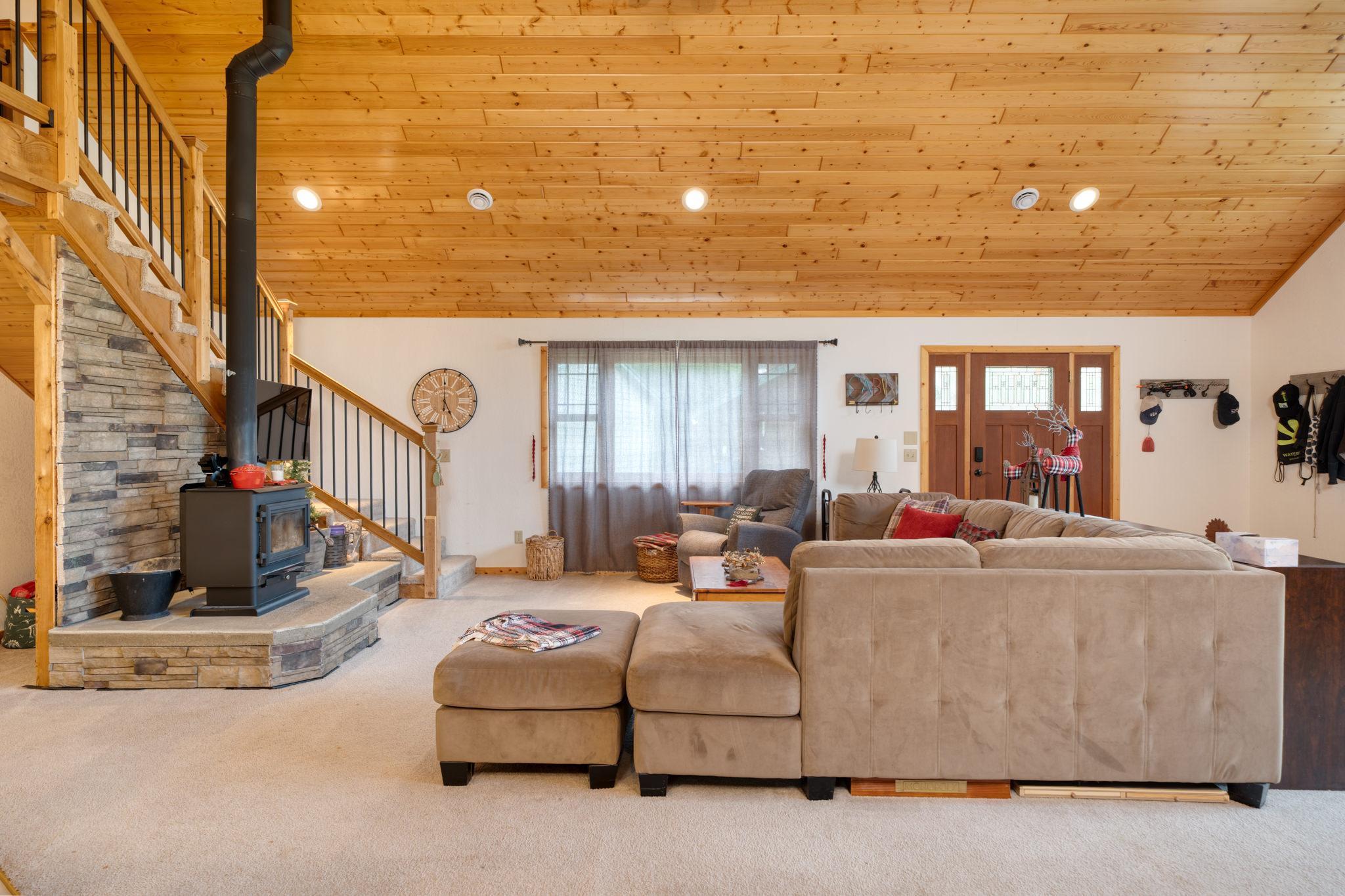 52671 Becker Road Property Photo 9