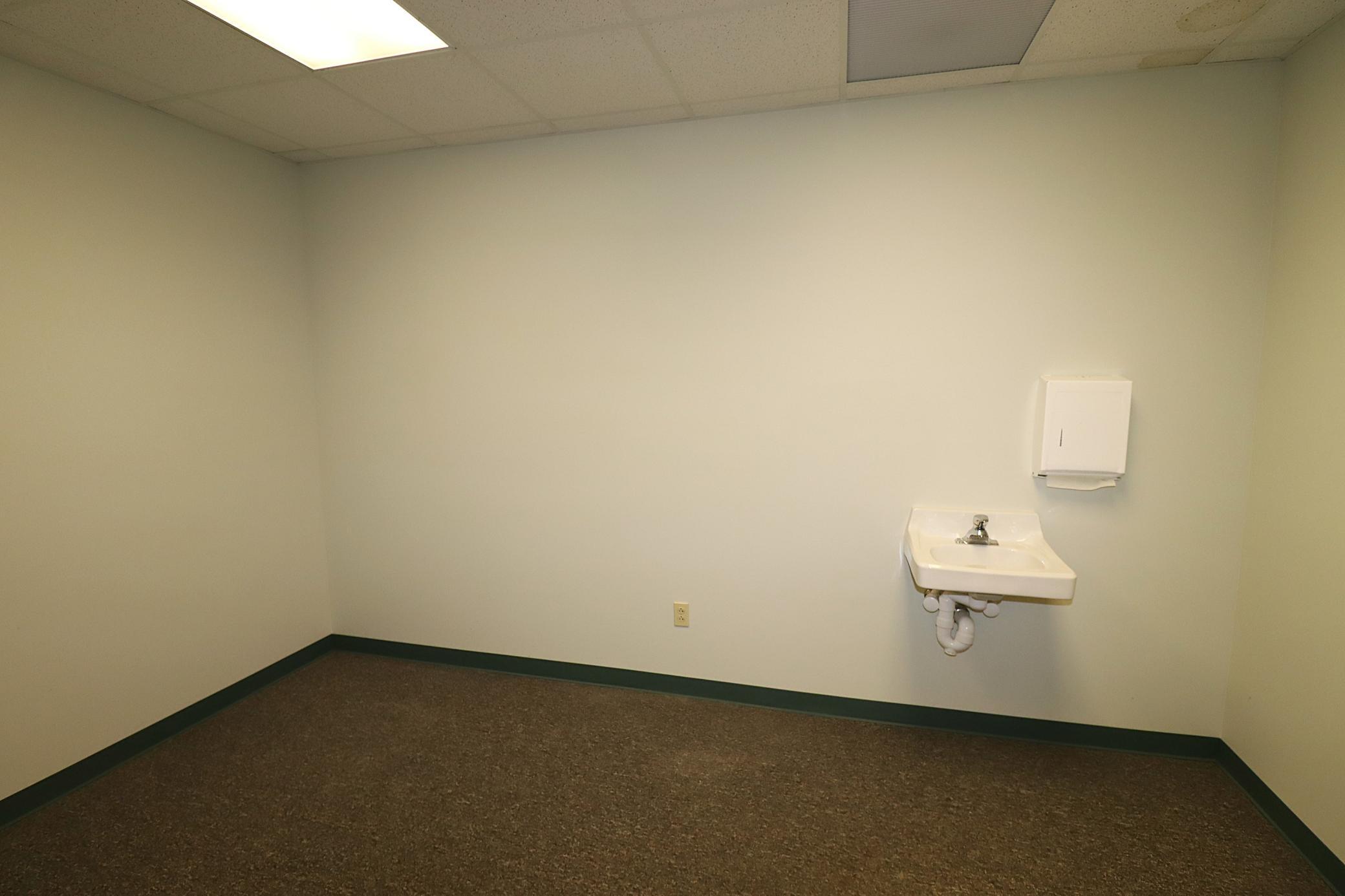 415 Ellis Avenue Property Photo 35