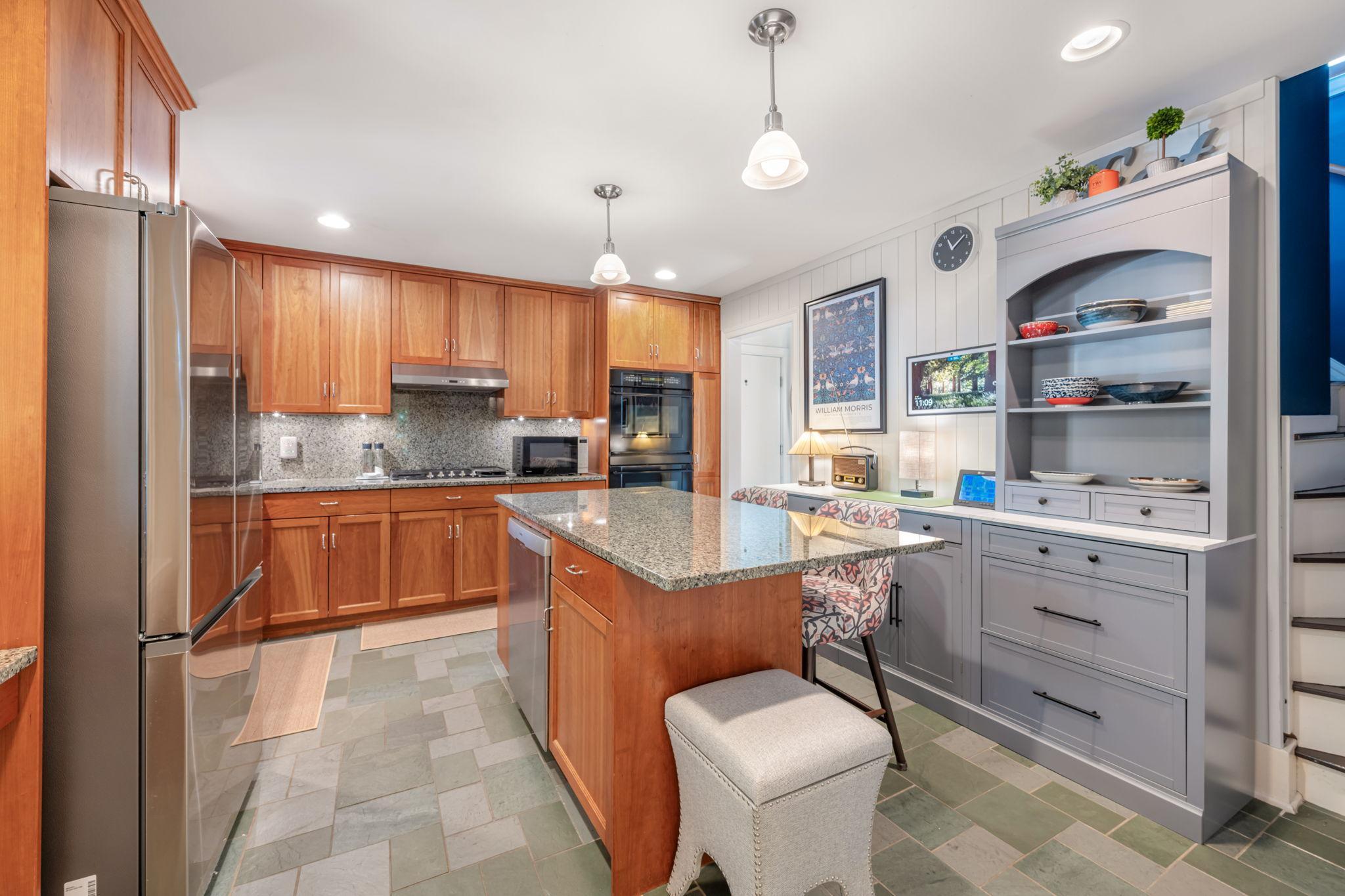 82 Leech Street Property Photo 16
