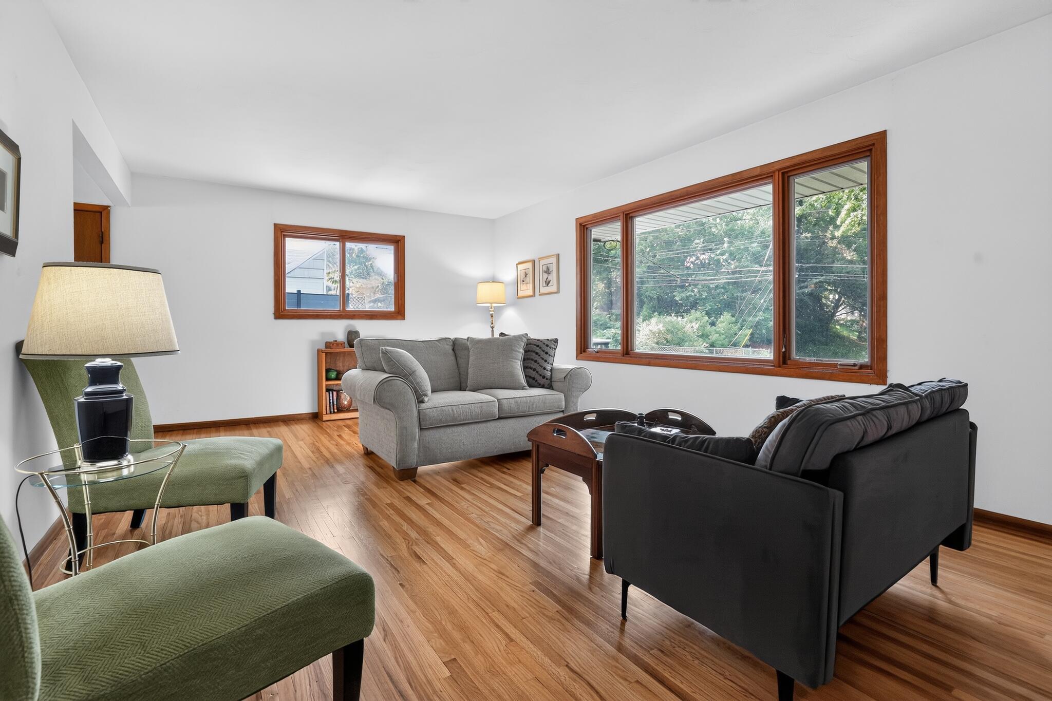 2009 W 83rd Street Property Photo 11