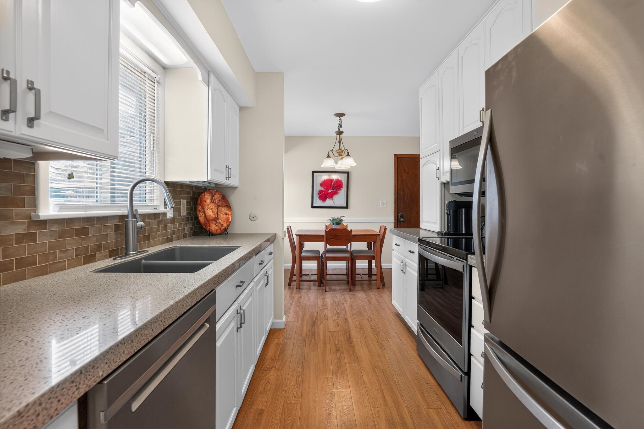 2009 W 83rd Street Property Photo 14