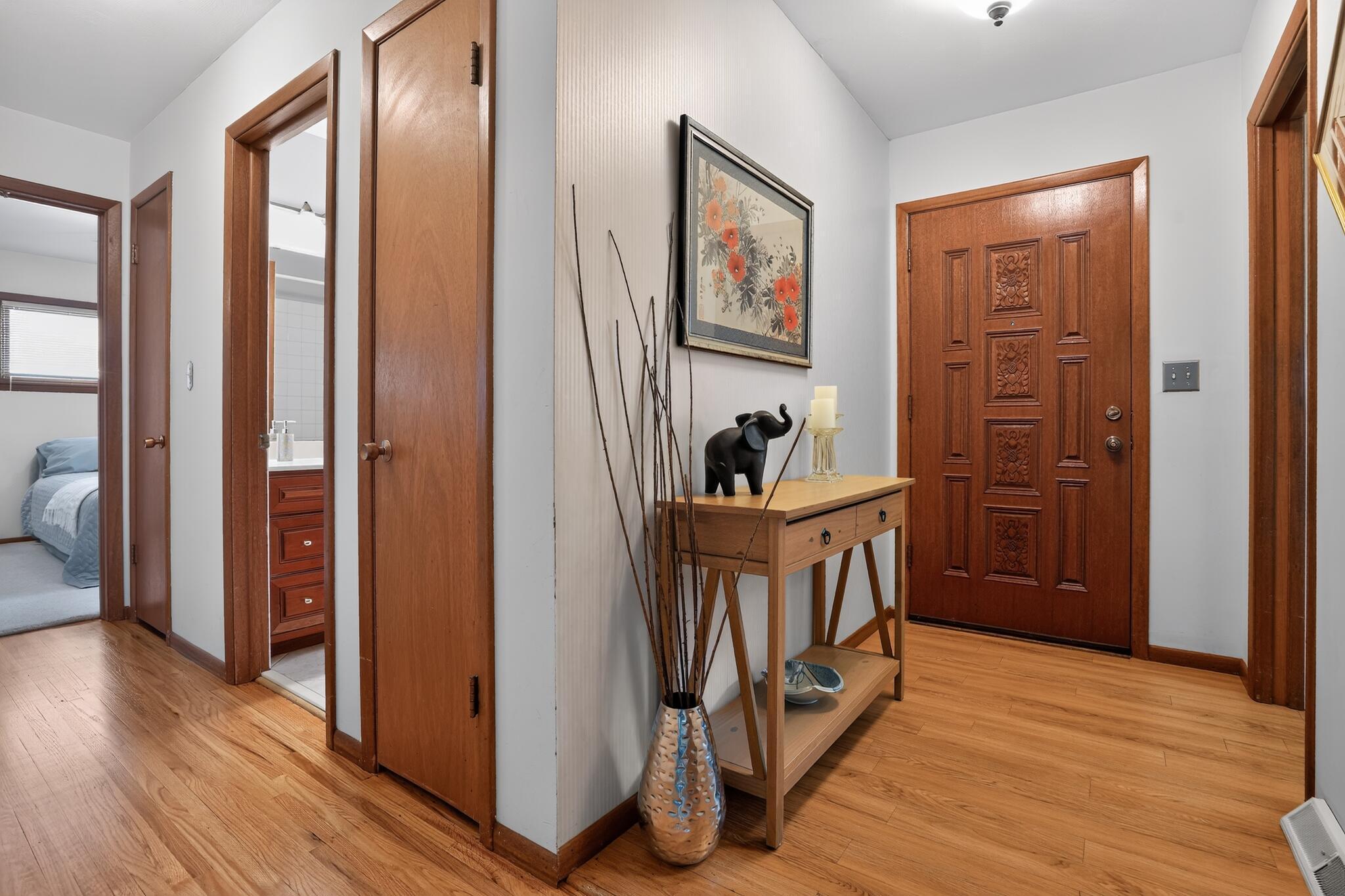 2009 W 83rd Street Property Photo 24