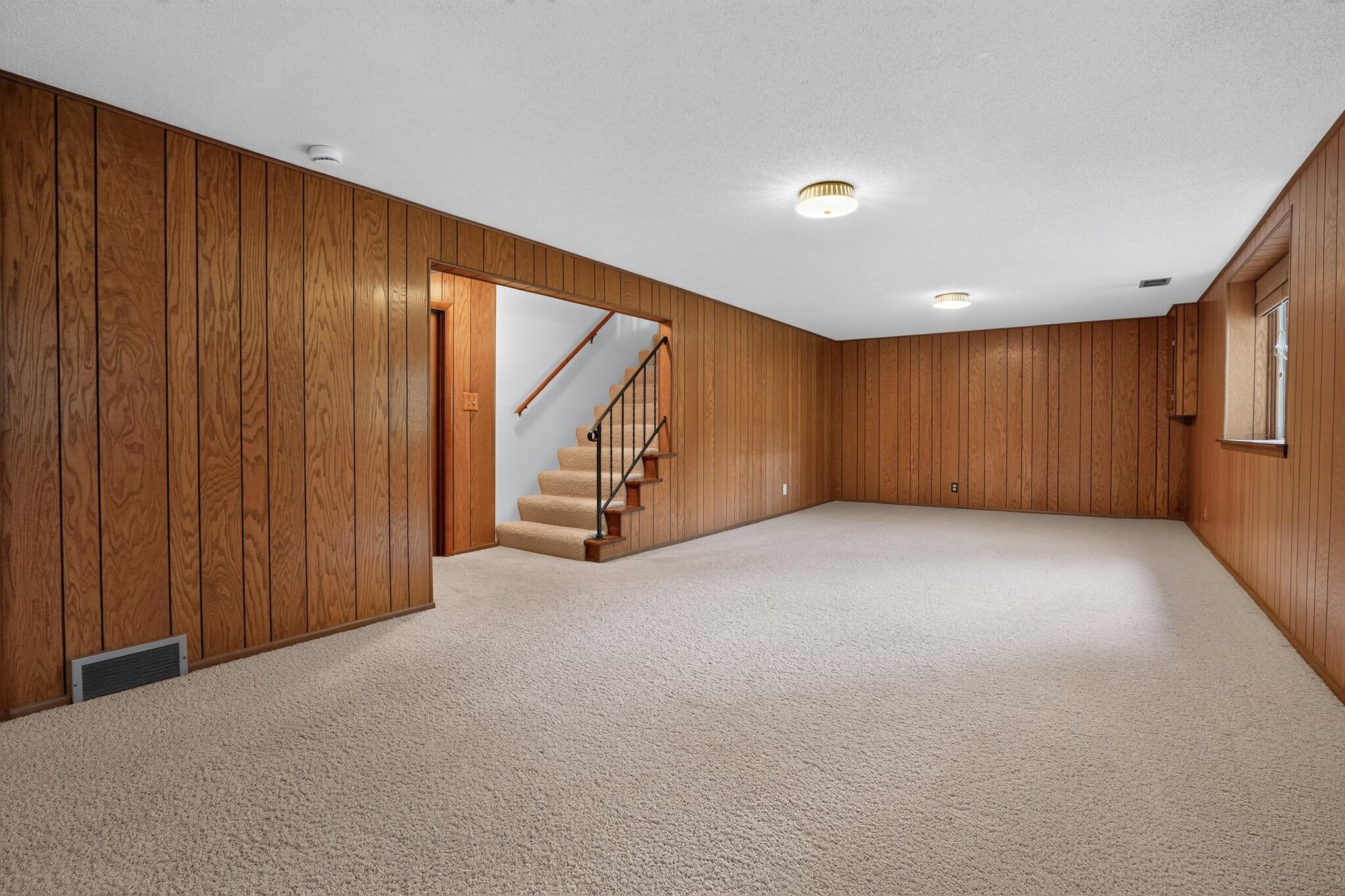 2009 W 83rd Street Property Photo 36