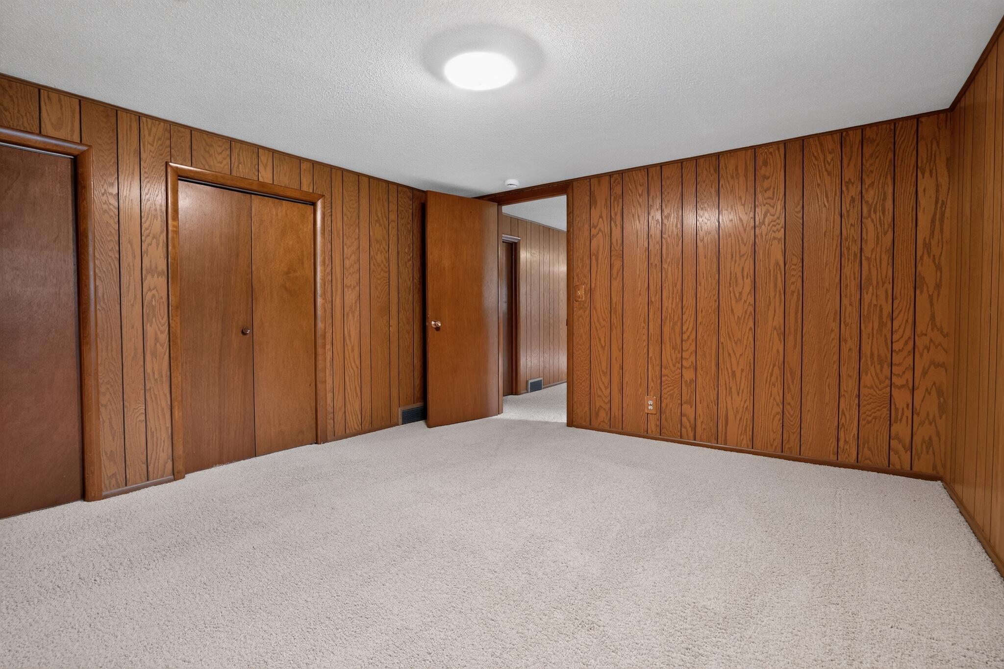 2009 W 83rd Street Property Photo 37