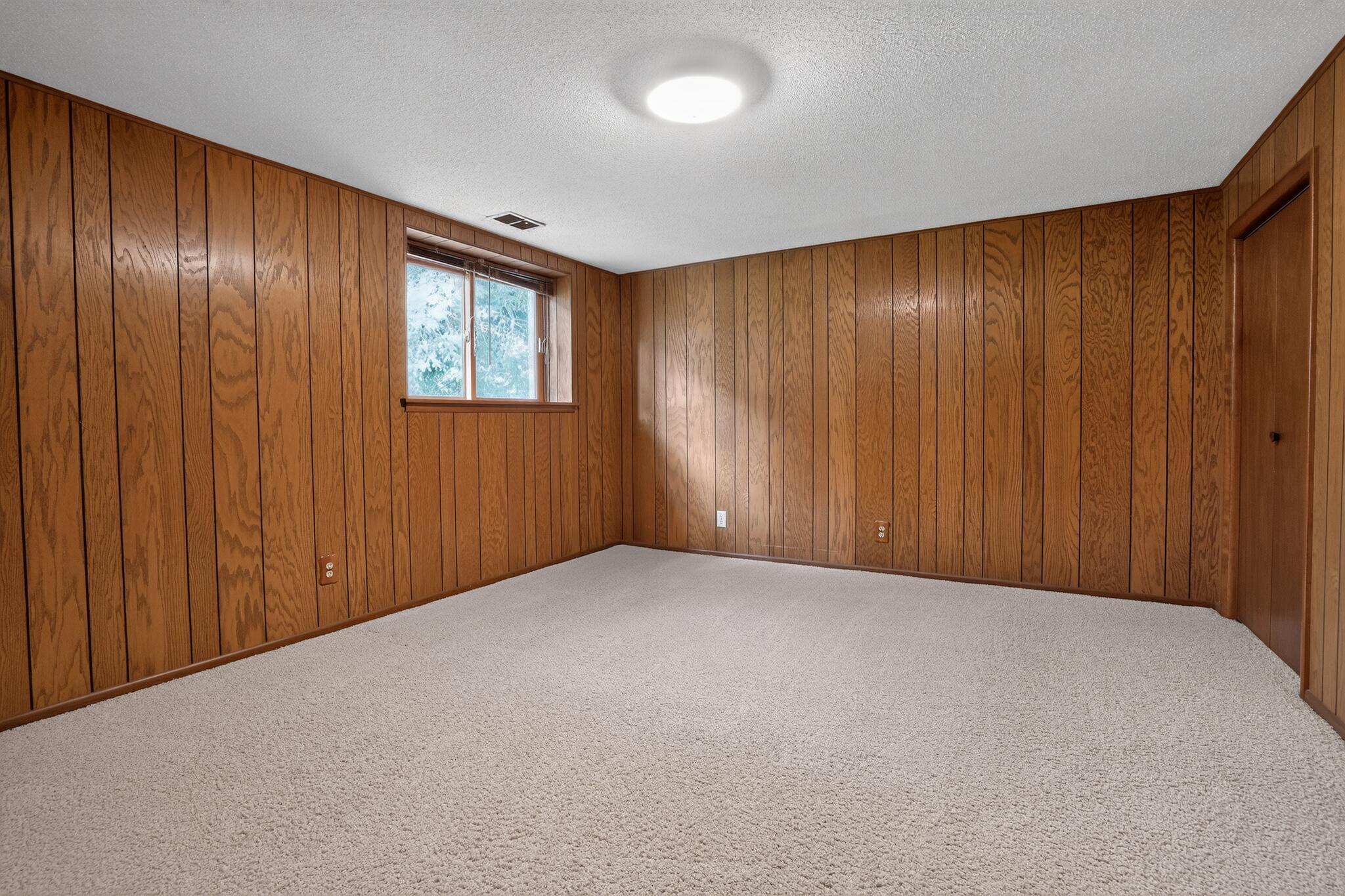 2009 W 83rd Street Property Photo 38