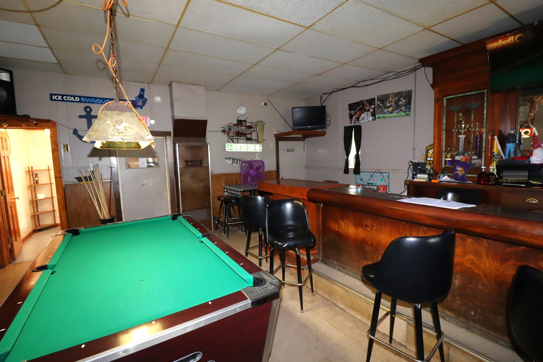 1222 Lake Shore Drive E Property Photo 14