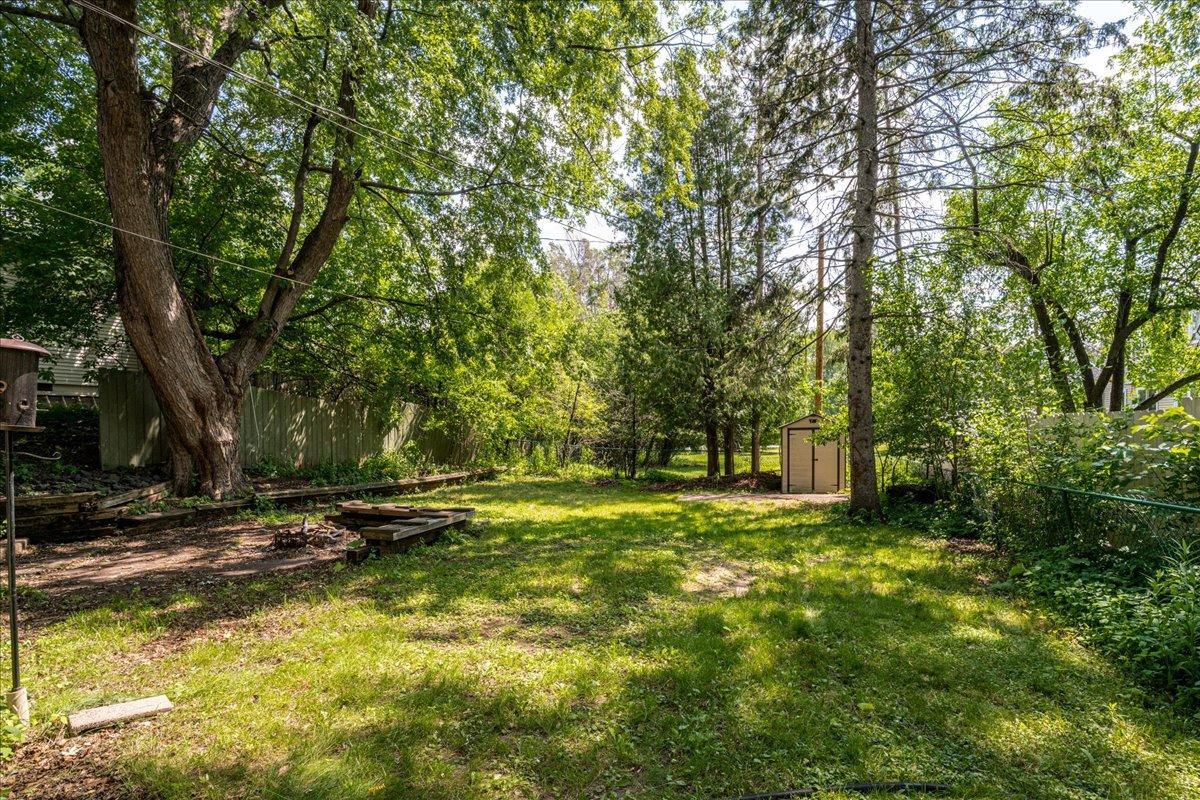 30 W Arrowhead Road Property Photo 26