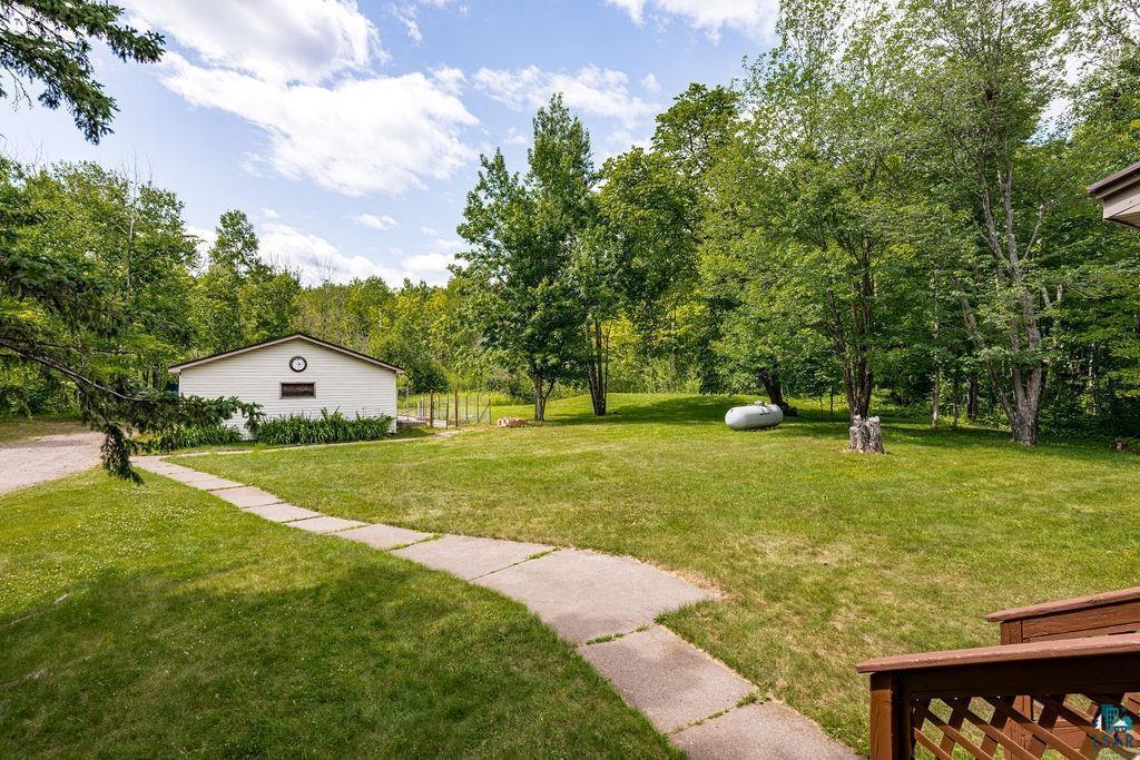 5025 Reid Road Property Photo 8