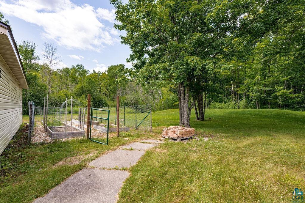 5025 Reid Road Property Photo 11