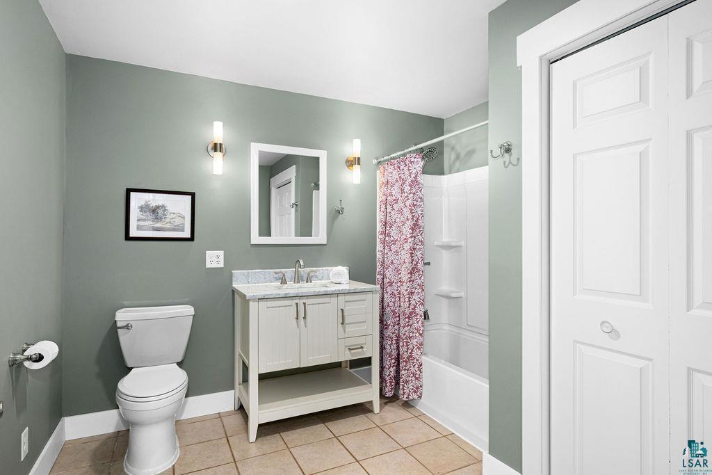 5025 Reid Road Property Photo 23