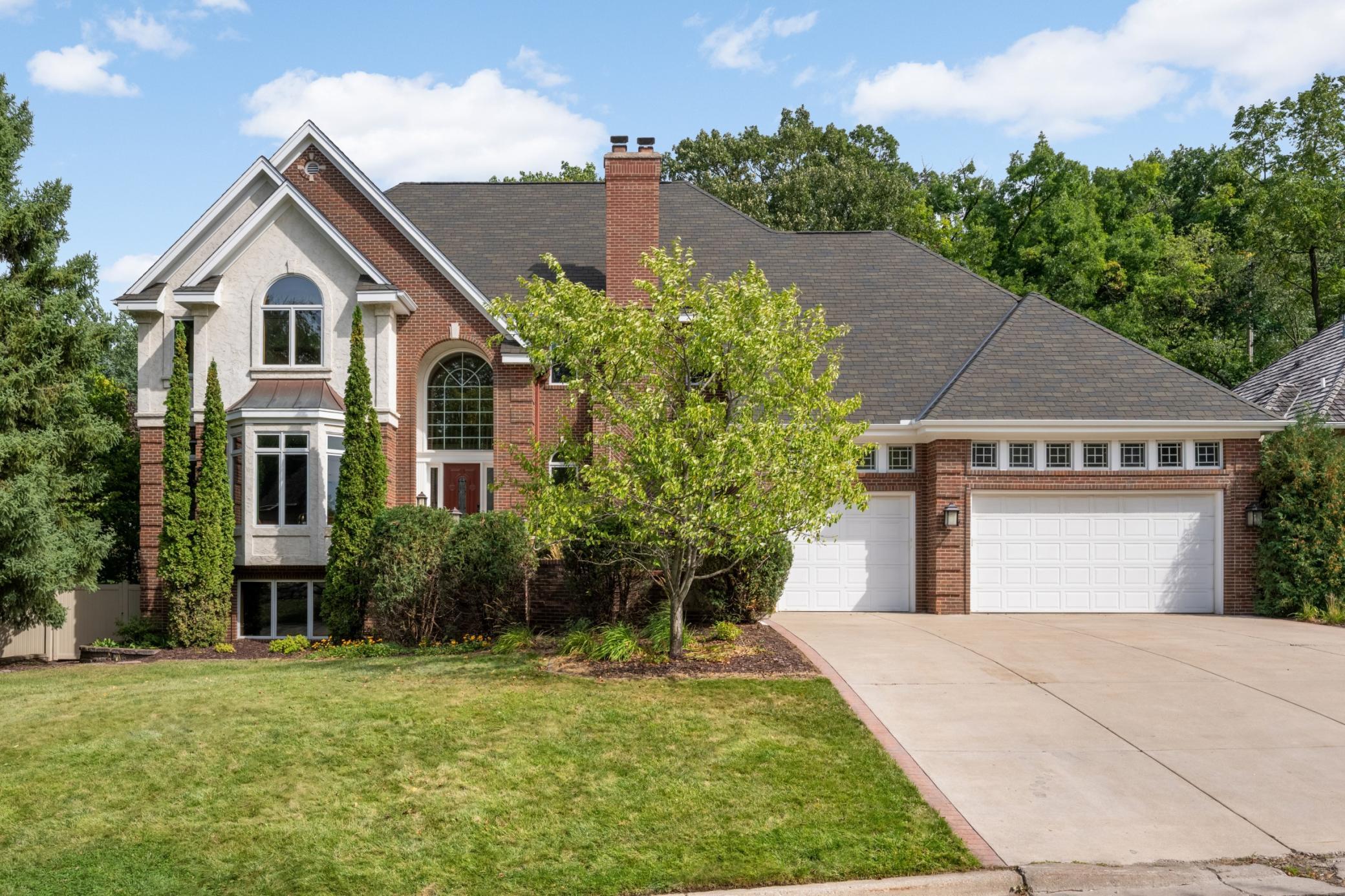 14709 White Oak Drive Property Photo 1