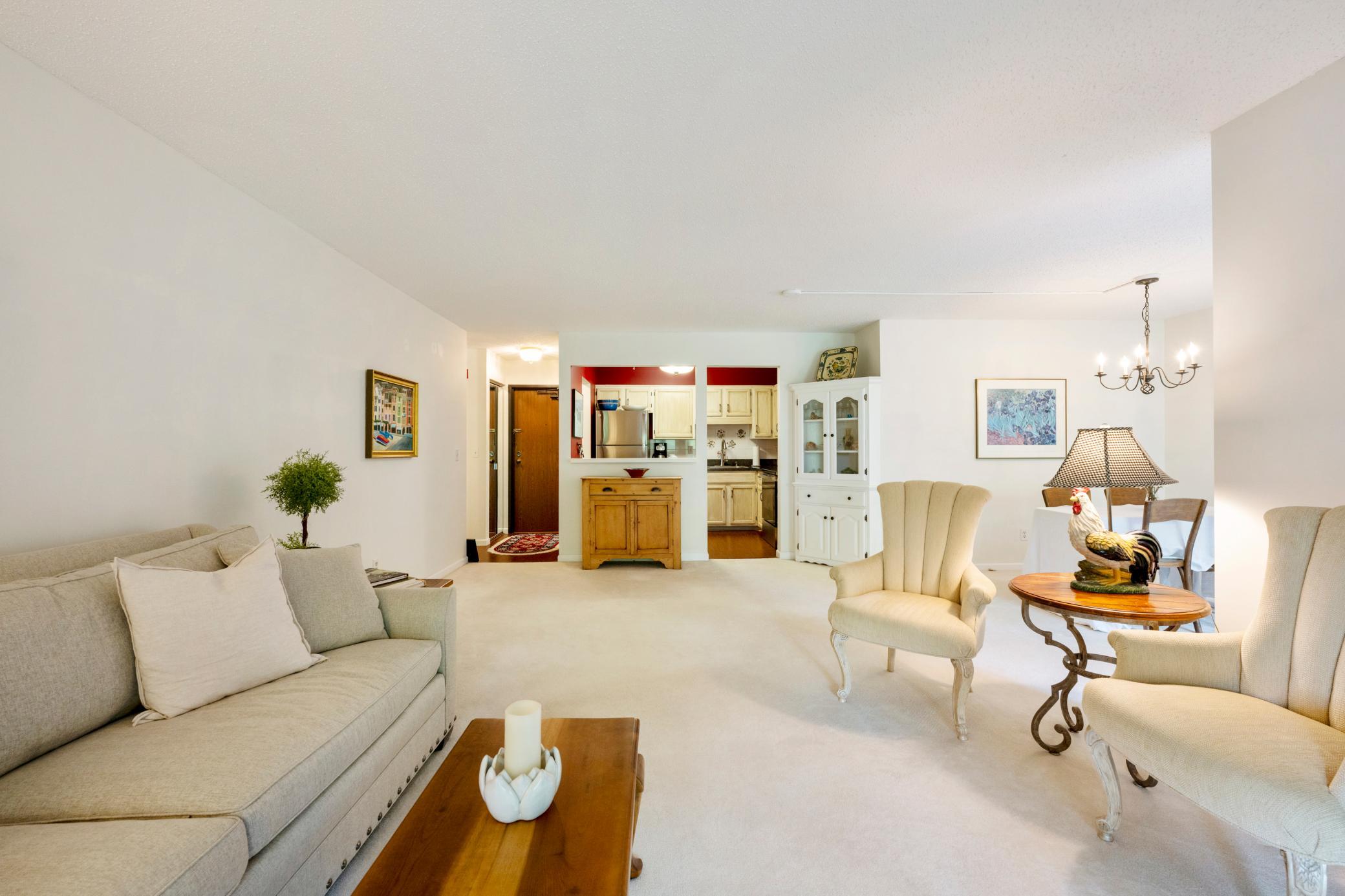 1800 Riverwood Drive 301