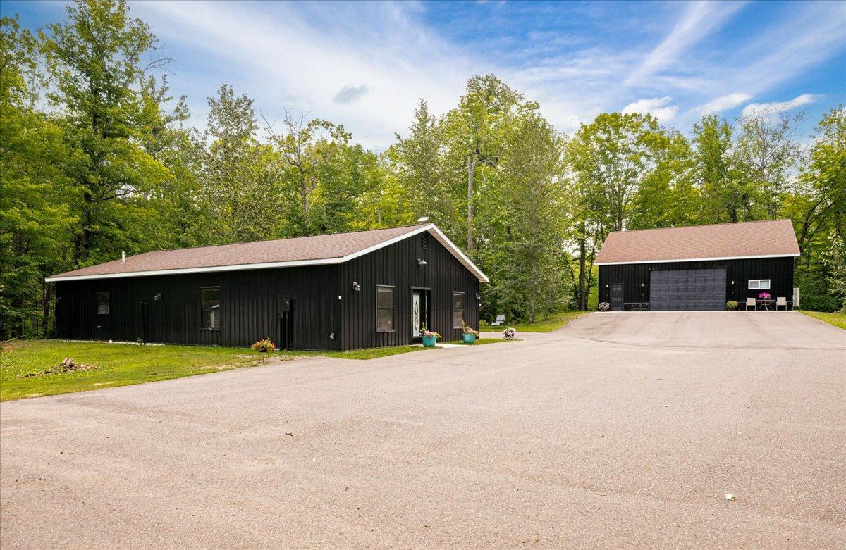 5841 Spruce Lane Property Photo 1