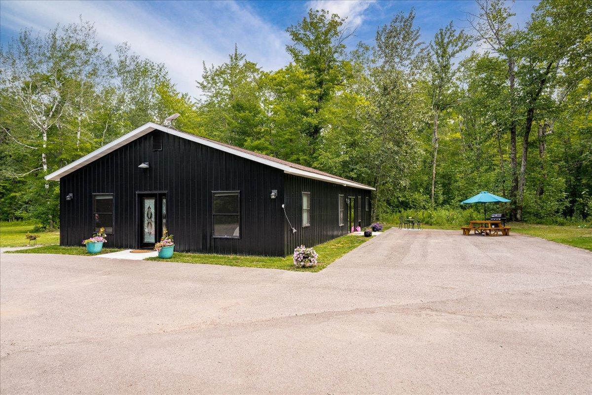 5841 Spruce Lane Property Photo 39