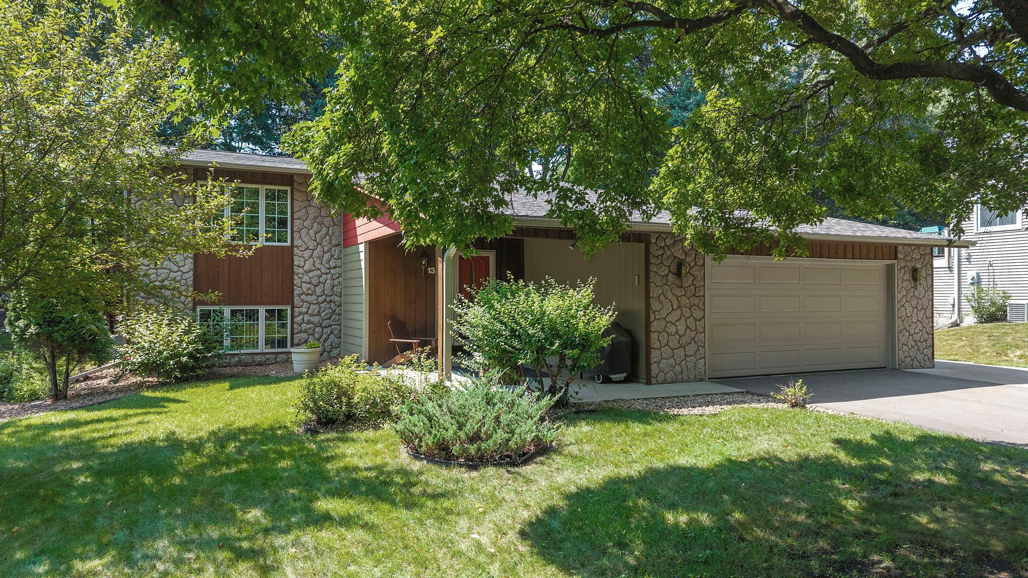 13 Woodcrest Drive Property Photo 10