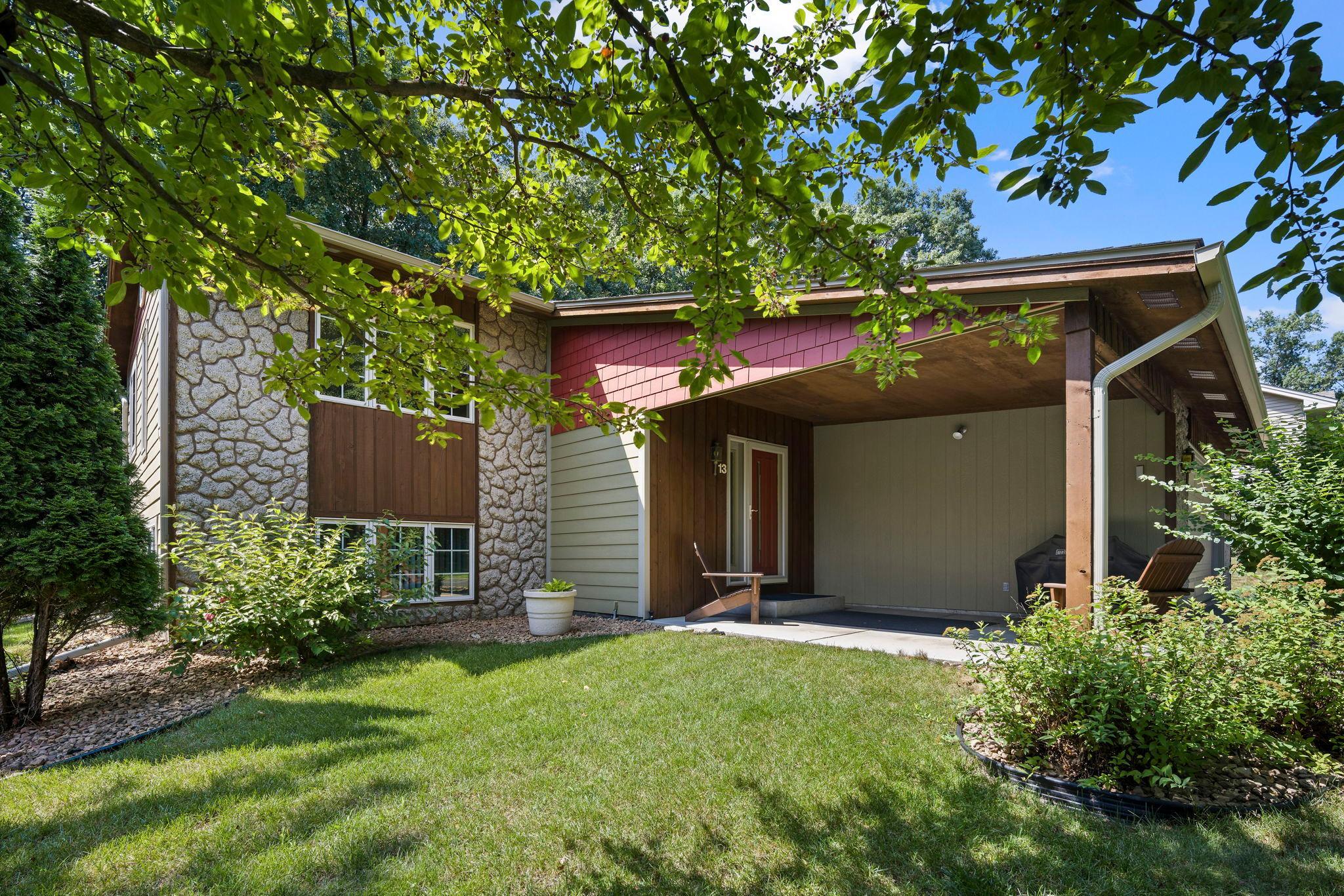 13 Woodcrest Drive Property Photo 11