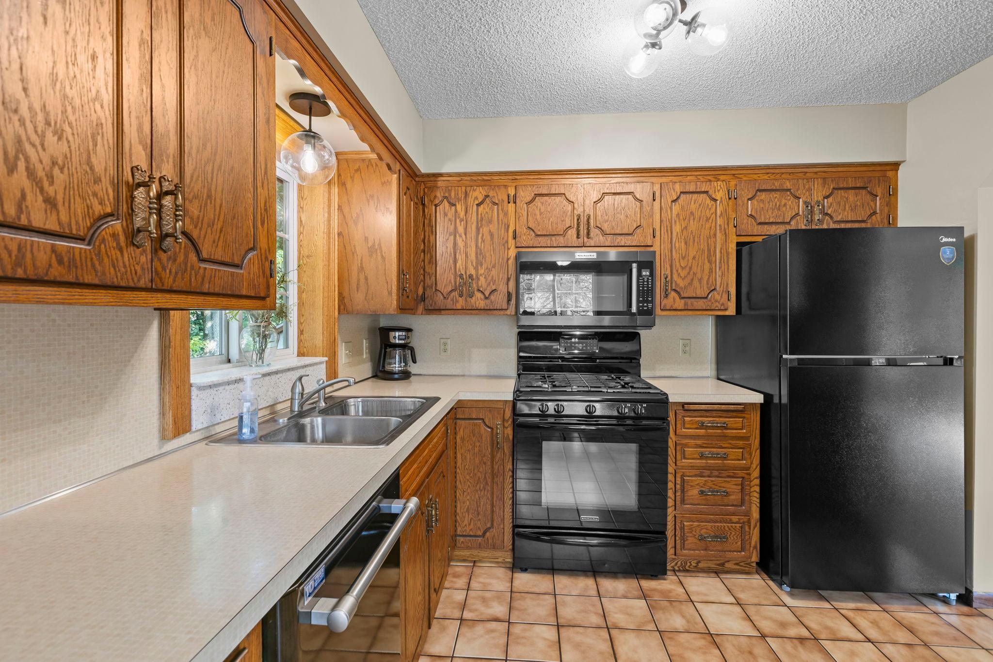 13 Woodcrest Drive Property Photo 19