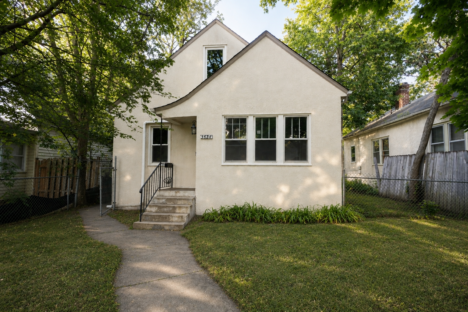 3434 Thomas Avenue N Property Photo 1