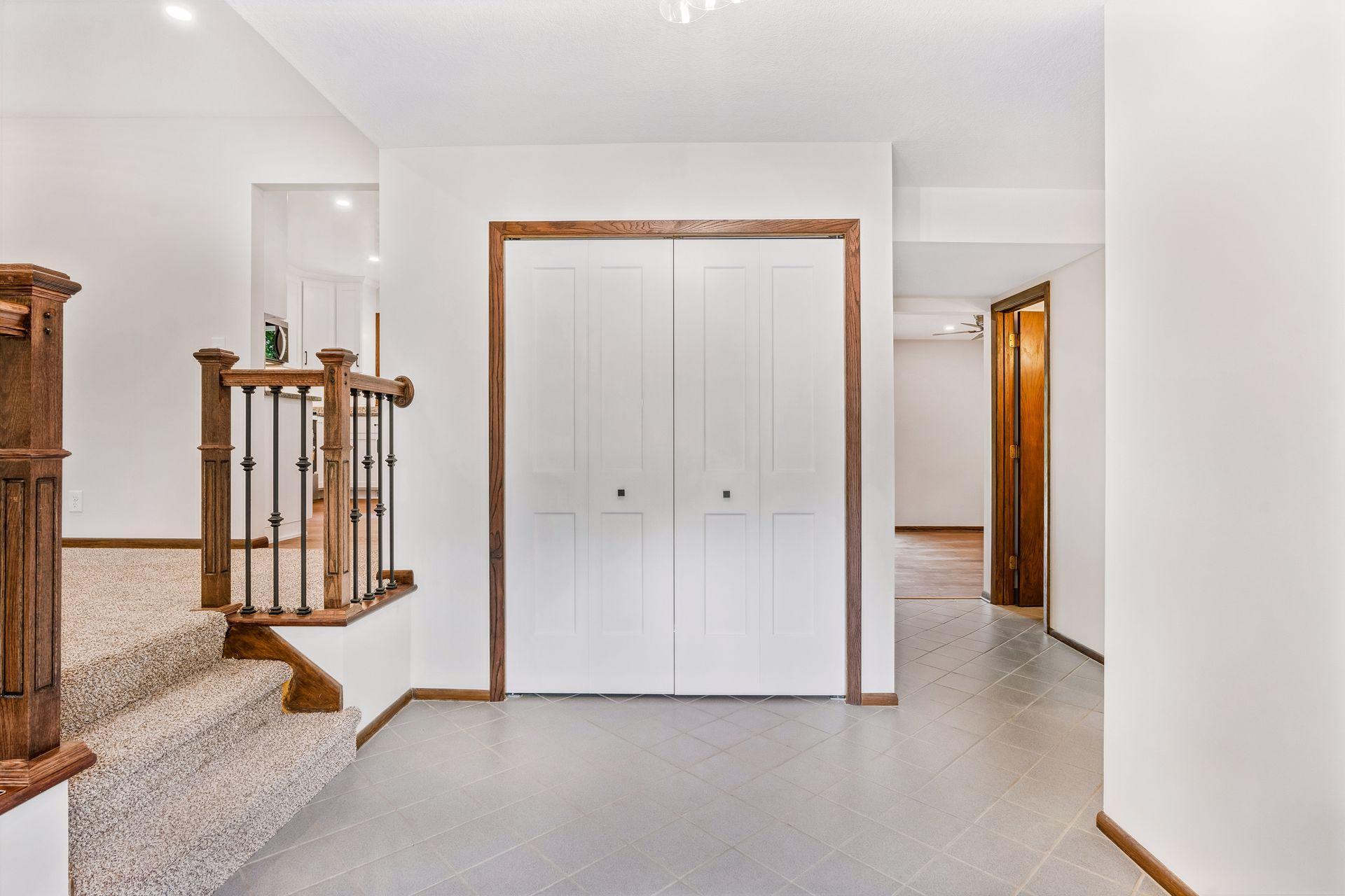 1086 Carlton Drive Property Photo 11