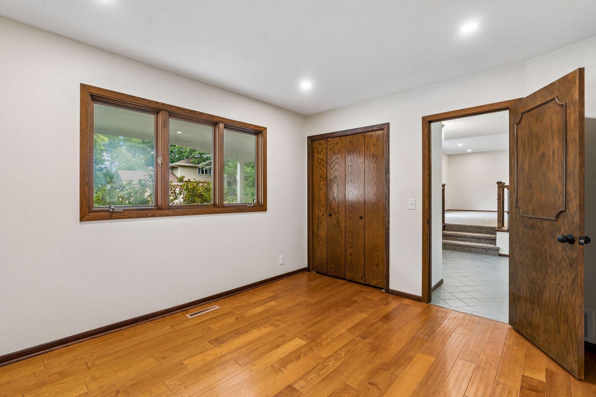 1086 Carlton Drive Property Photo 28