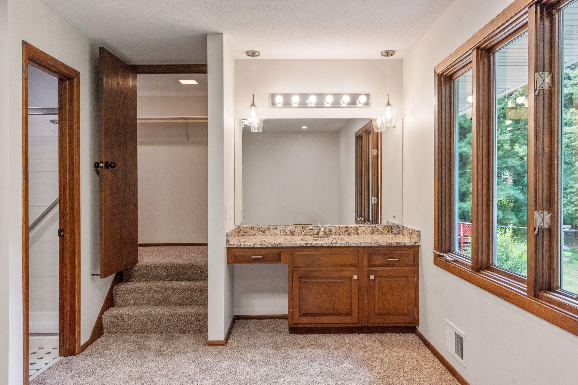 1086 Carlton Drive Property Photo 34