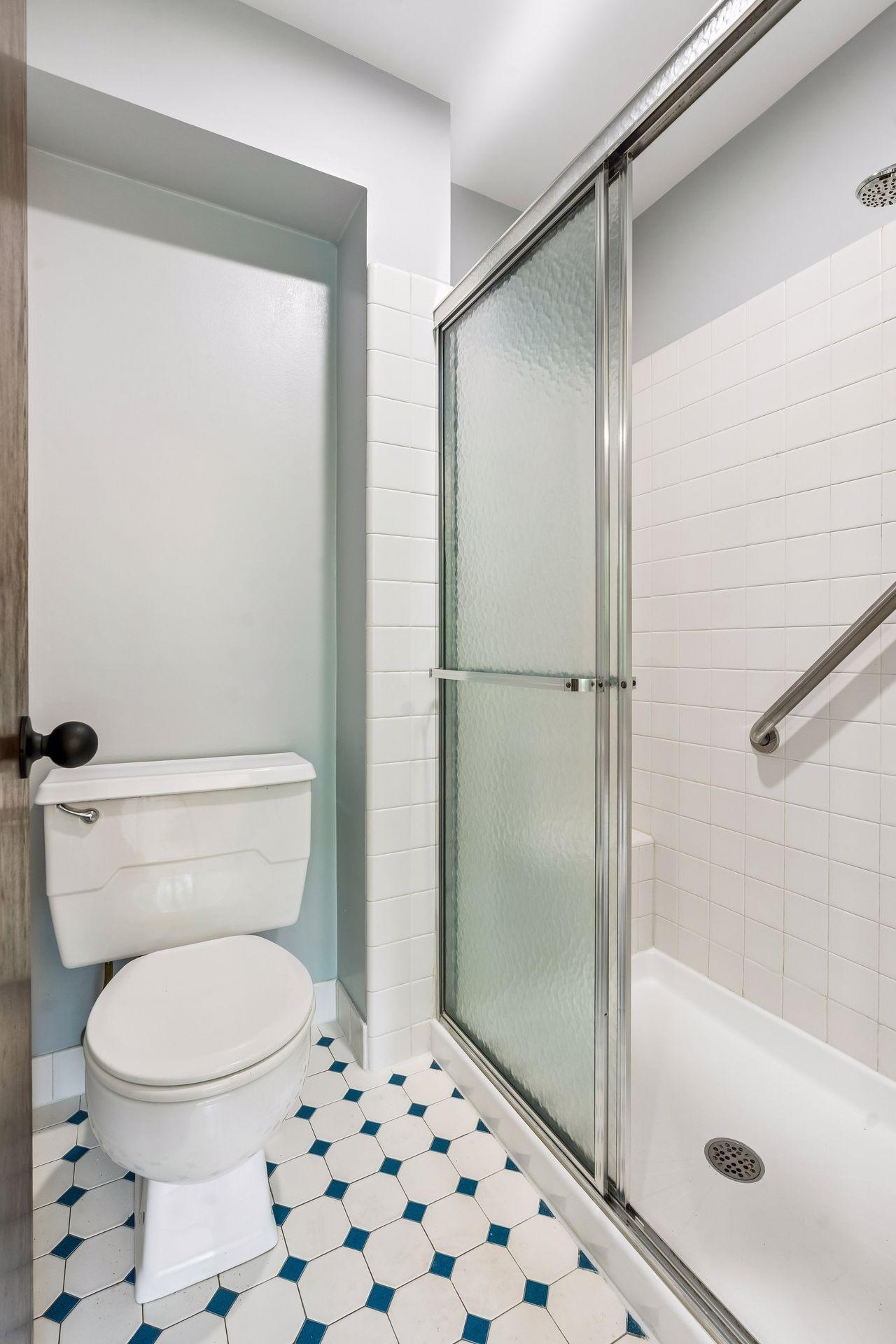 1086 Carlton Drive Property Photo 36