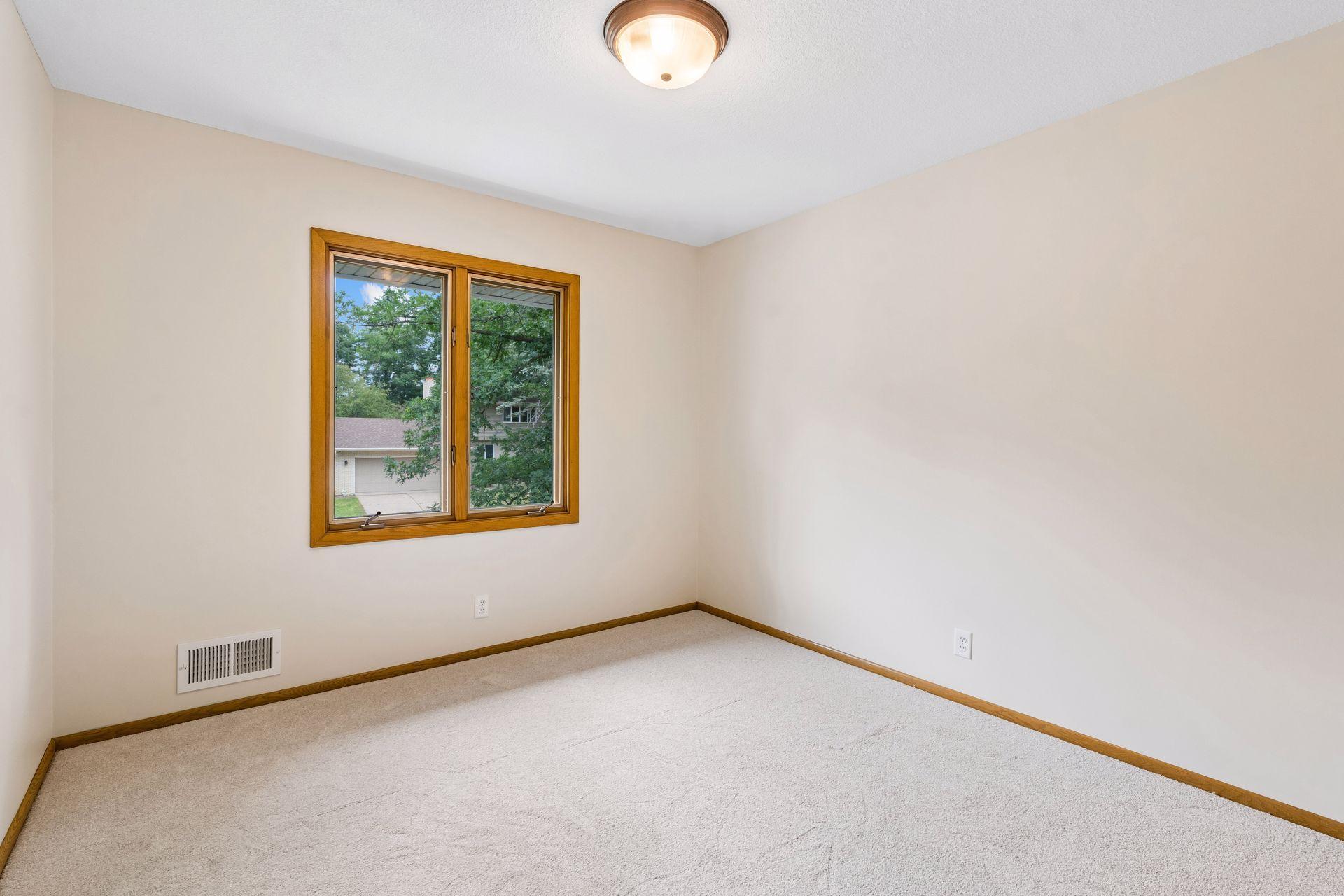 1086 Carlton Drive Property Photo 41