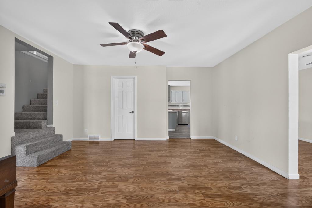 112 S Hudson Avenue Property Photo 7