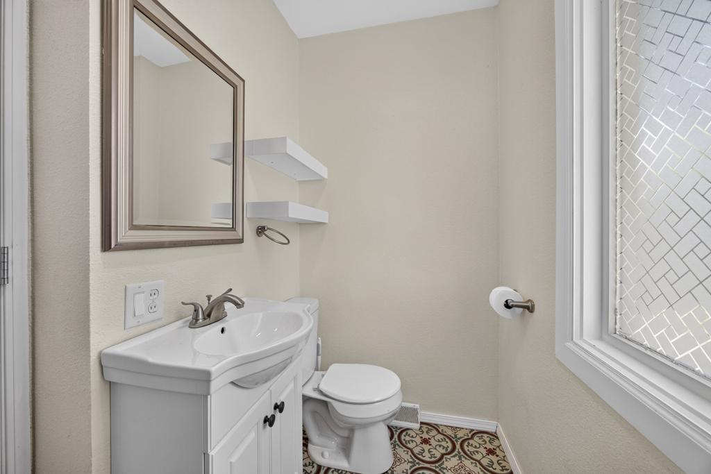 112 S Hudson Avenue Property Photo 15