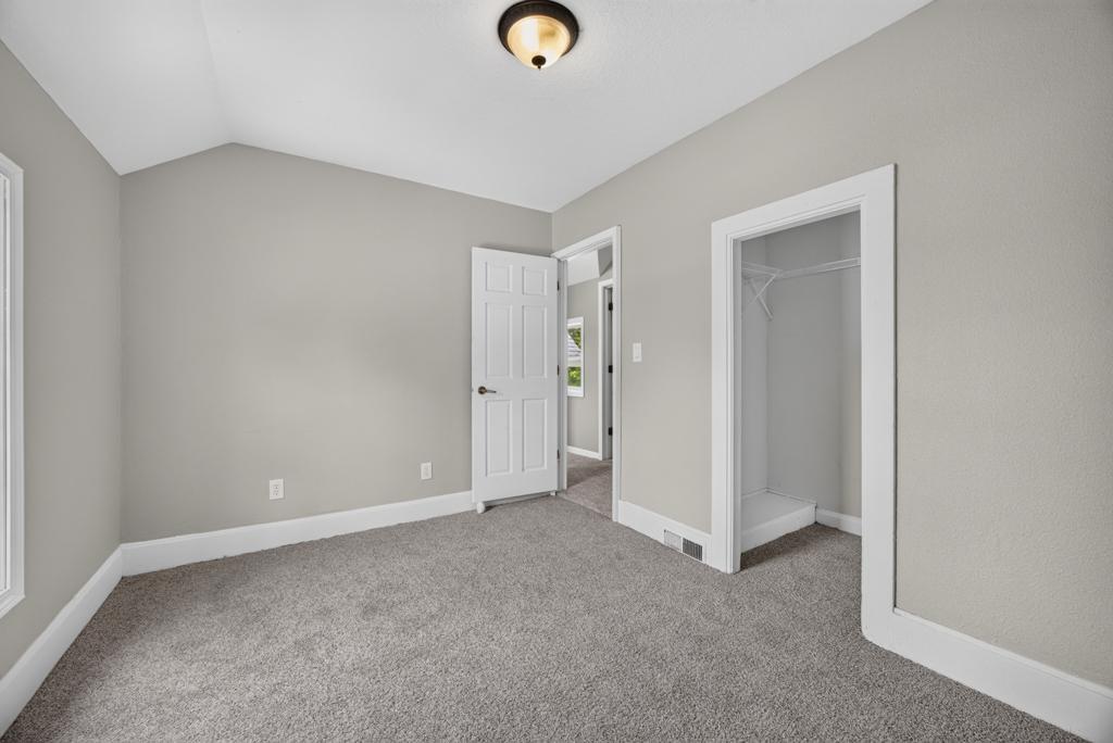 112 S Hudson Avenue Property Photo 20