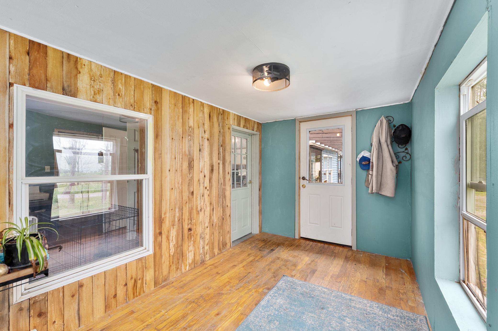 17028 W State Highway 64 Property Photo 2