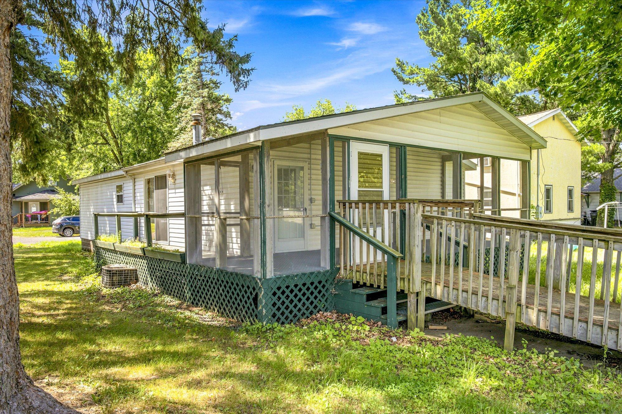 7466 Cedar Street W Property Photo 1