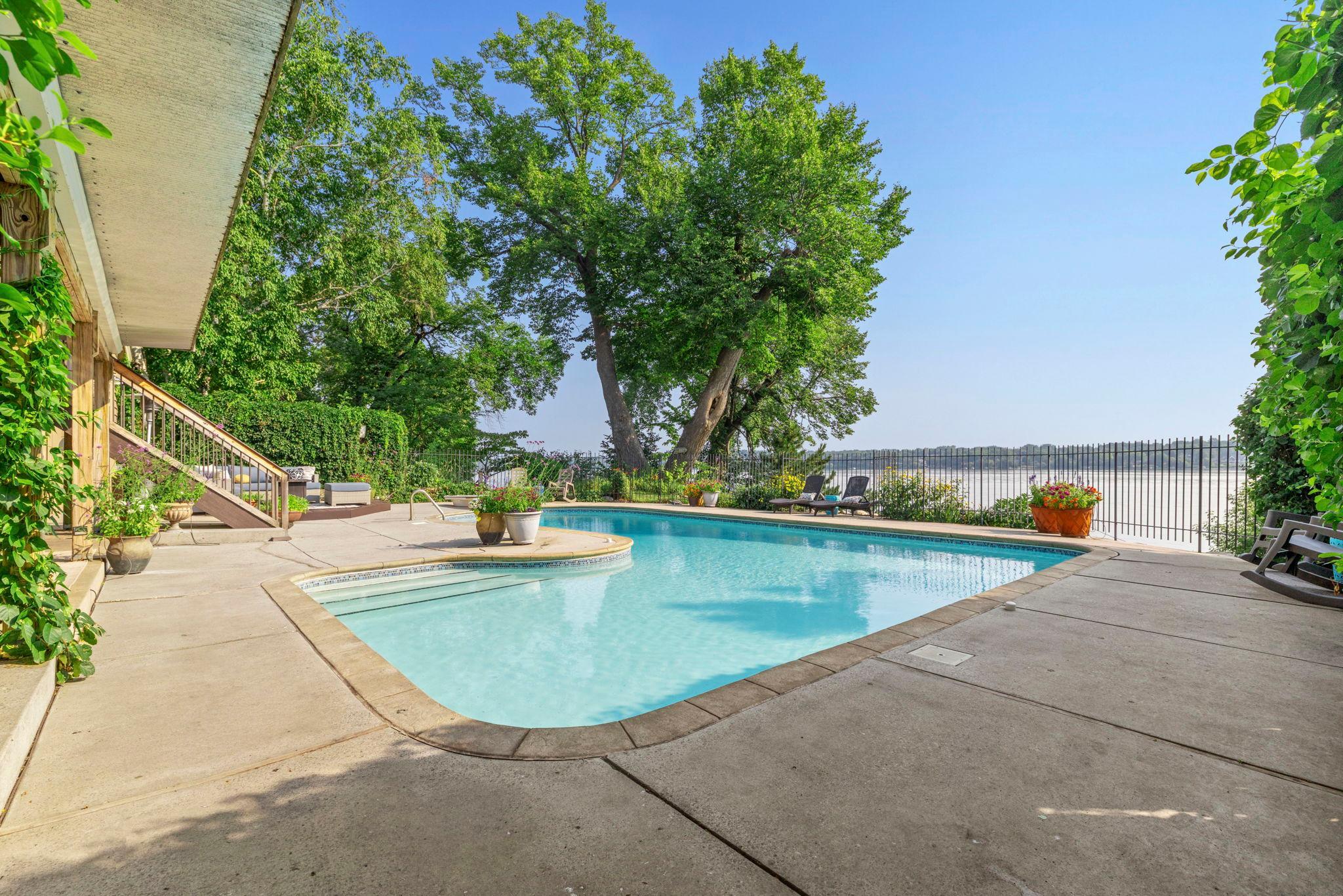 162 Peninsula Road Property Photo 7