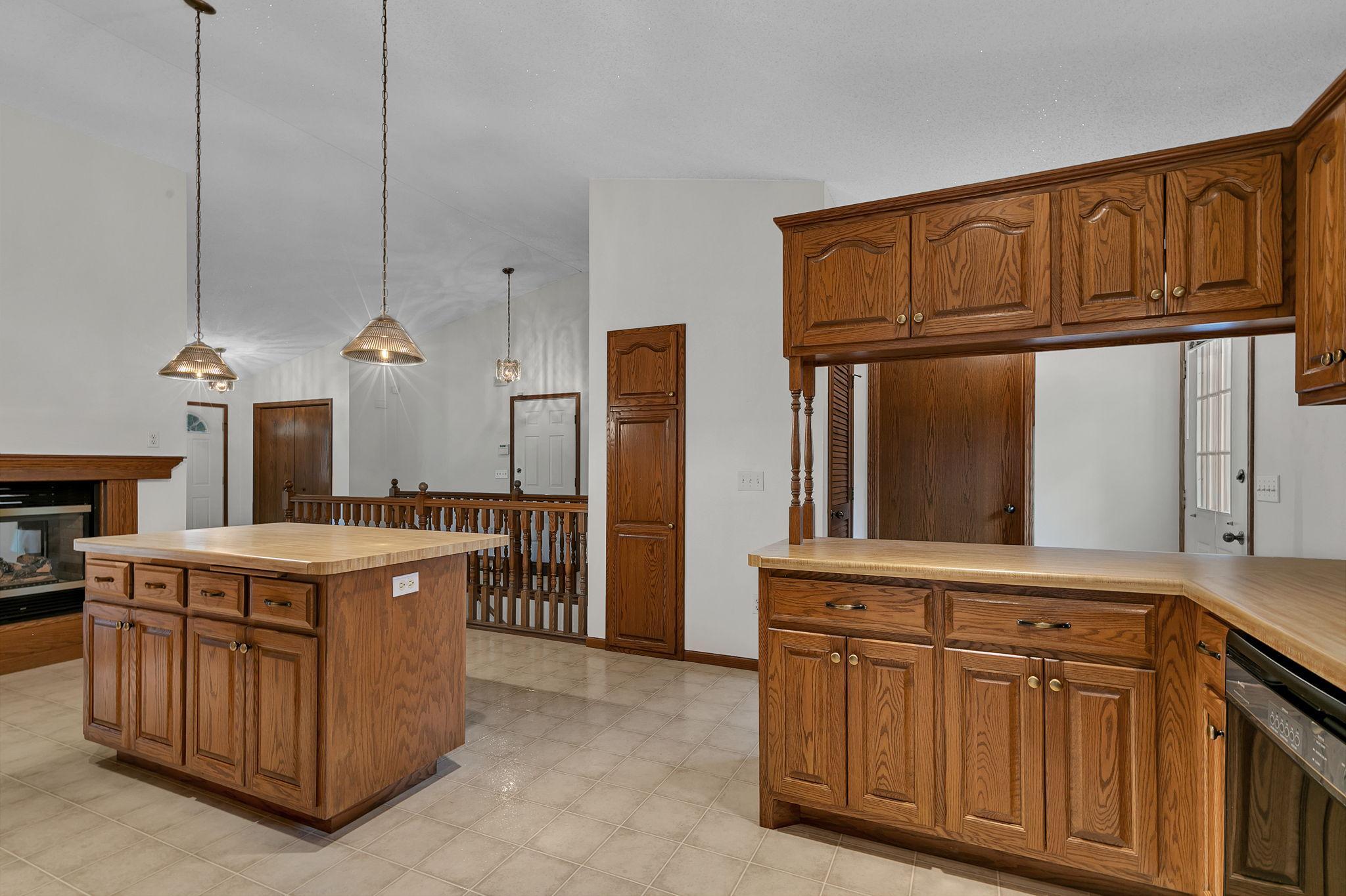 343 Pondview Lane Property Photo 8