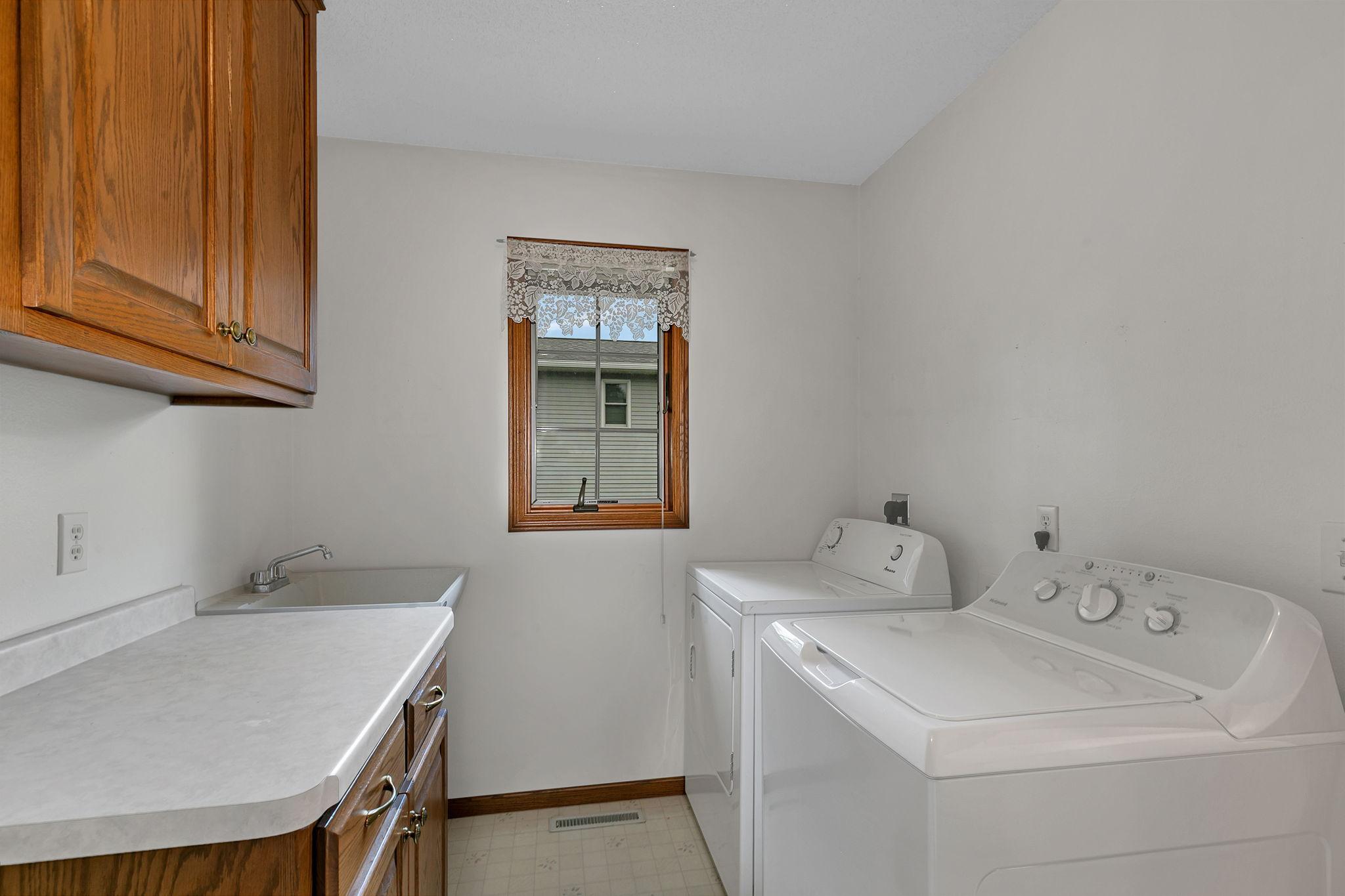 343 Pondview Lane Property Photo 21