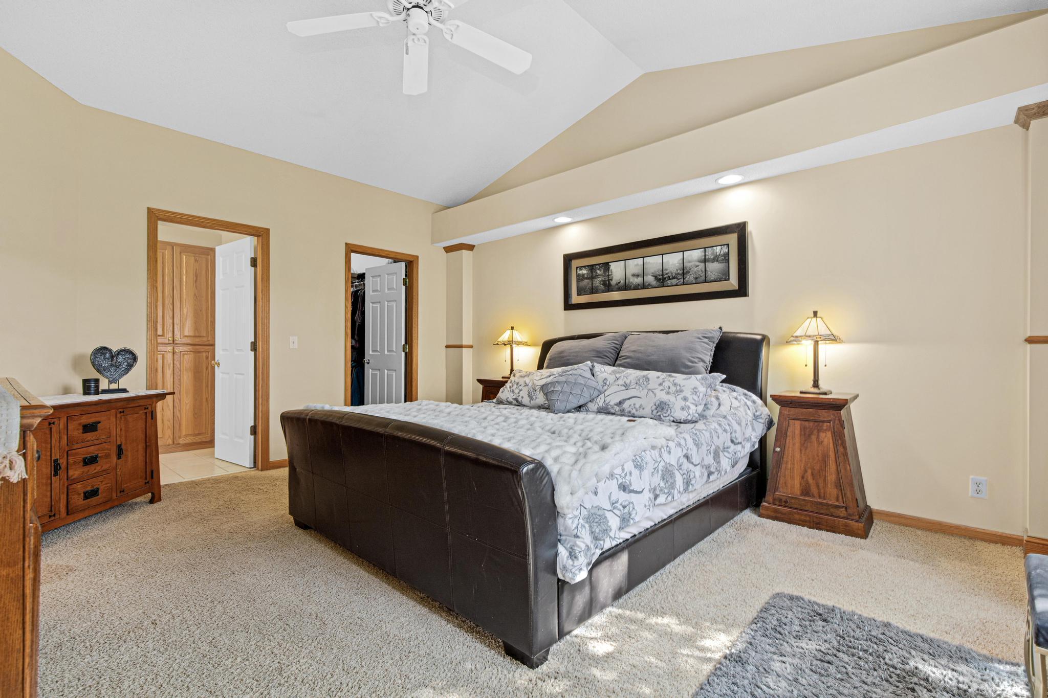 408 Holly Lane N Property Photo 22