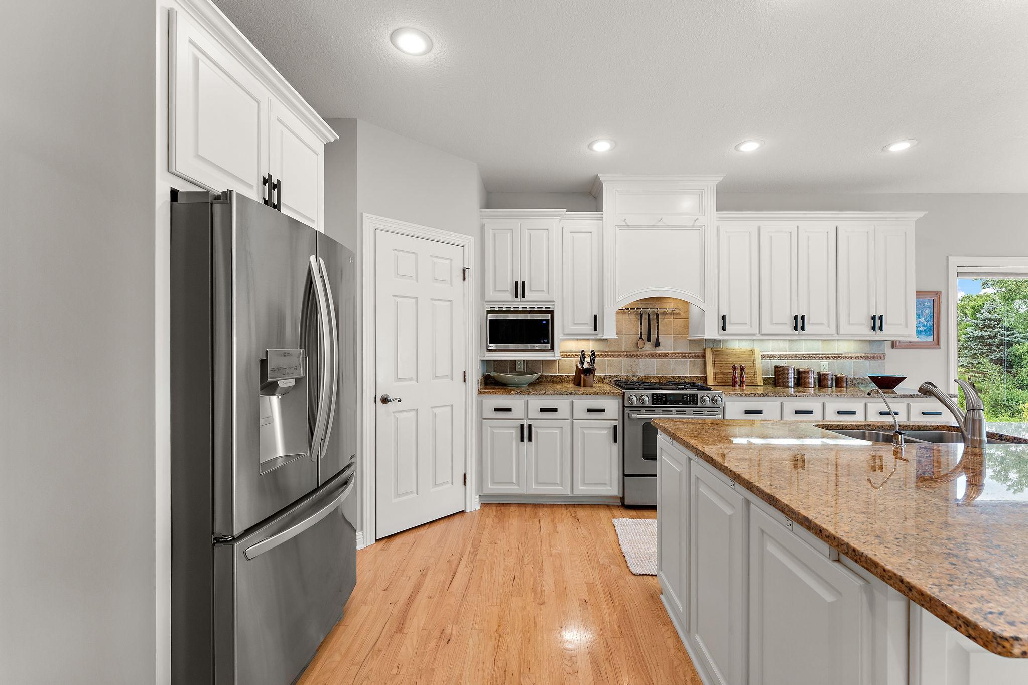 8072 Enclave Circle Property Photo 29