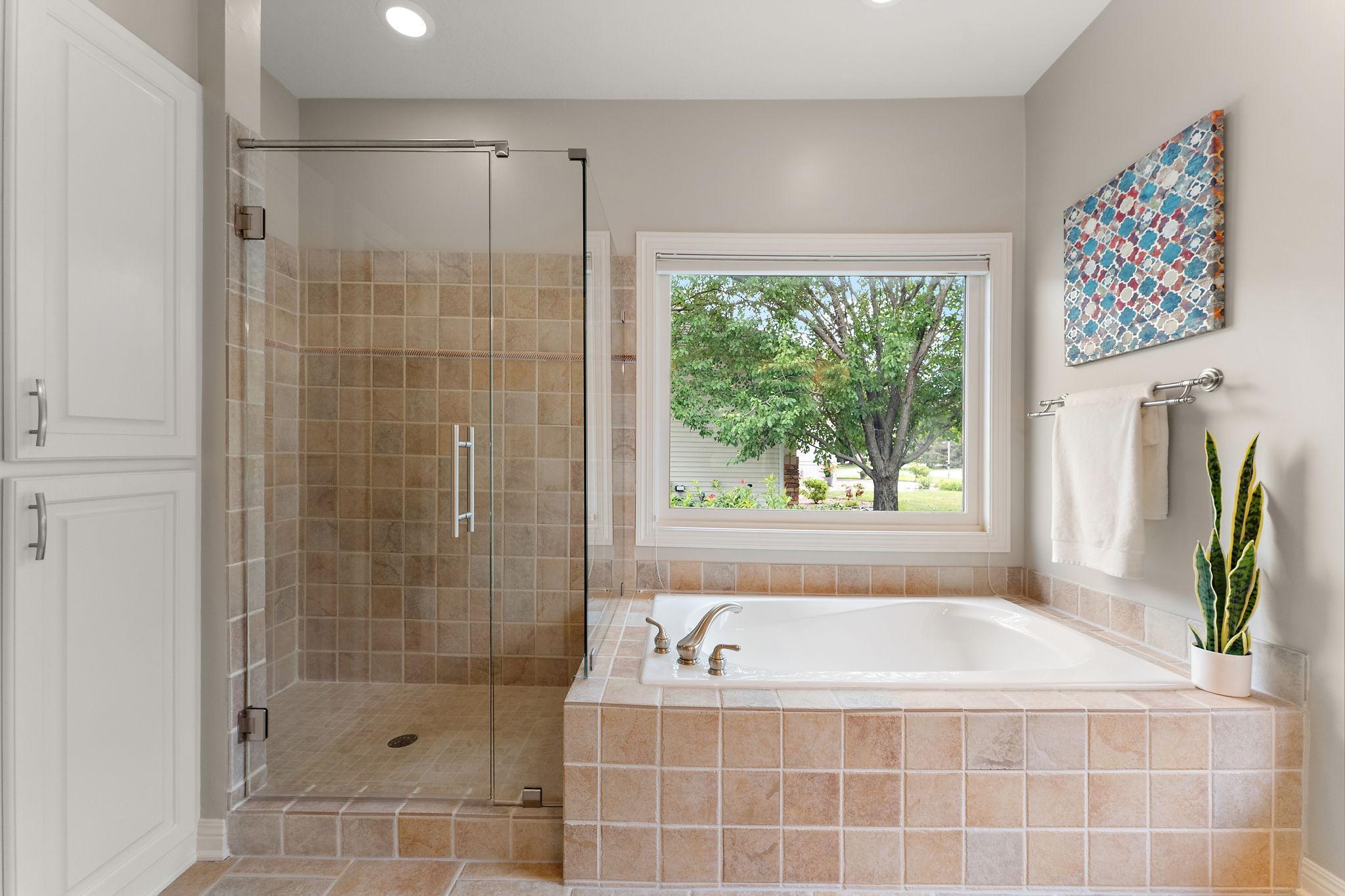 8072 Enclave Circle Property Photo 41