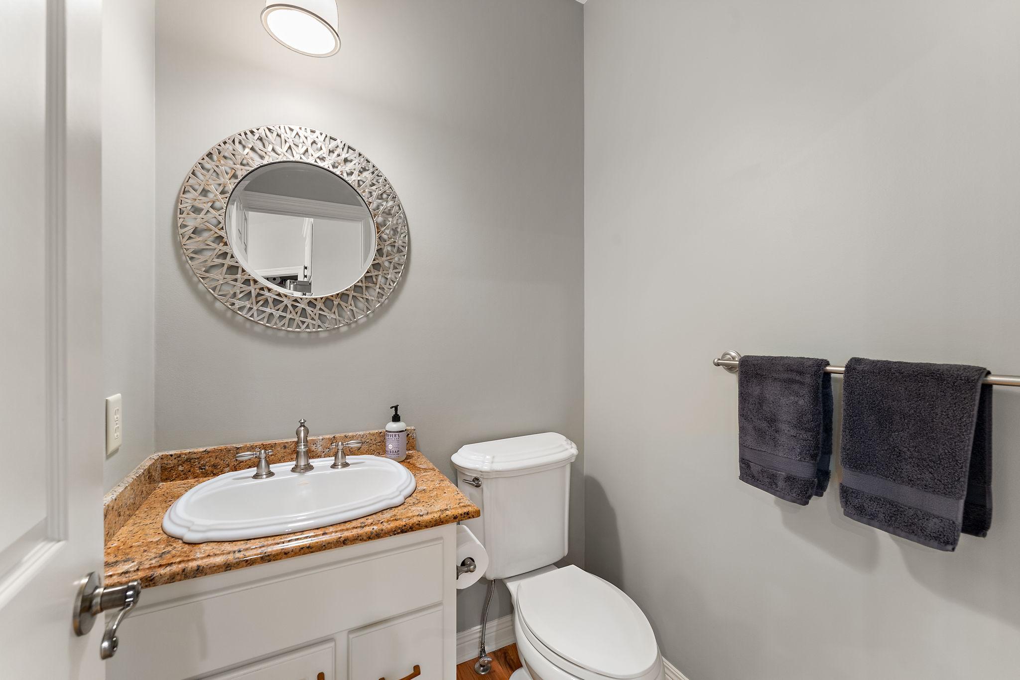 8072 Enclave Circle Property Photo 46