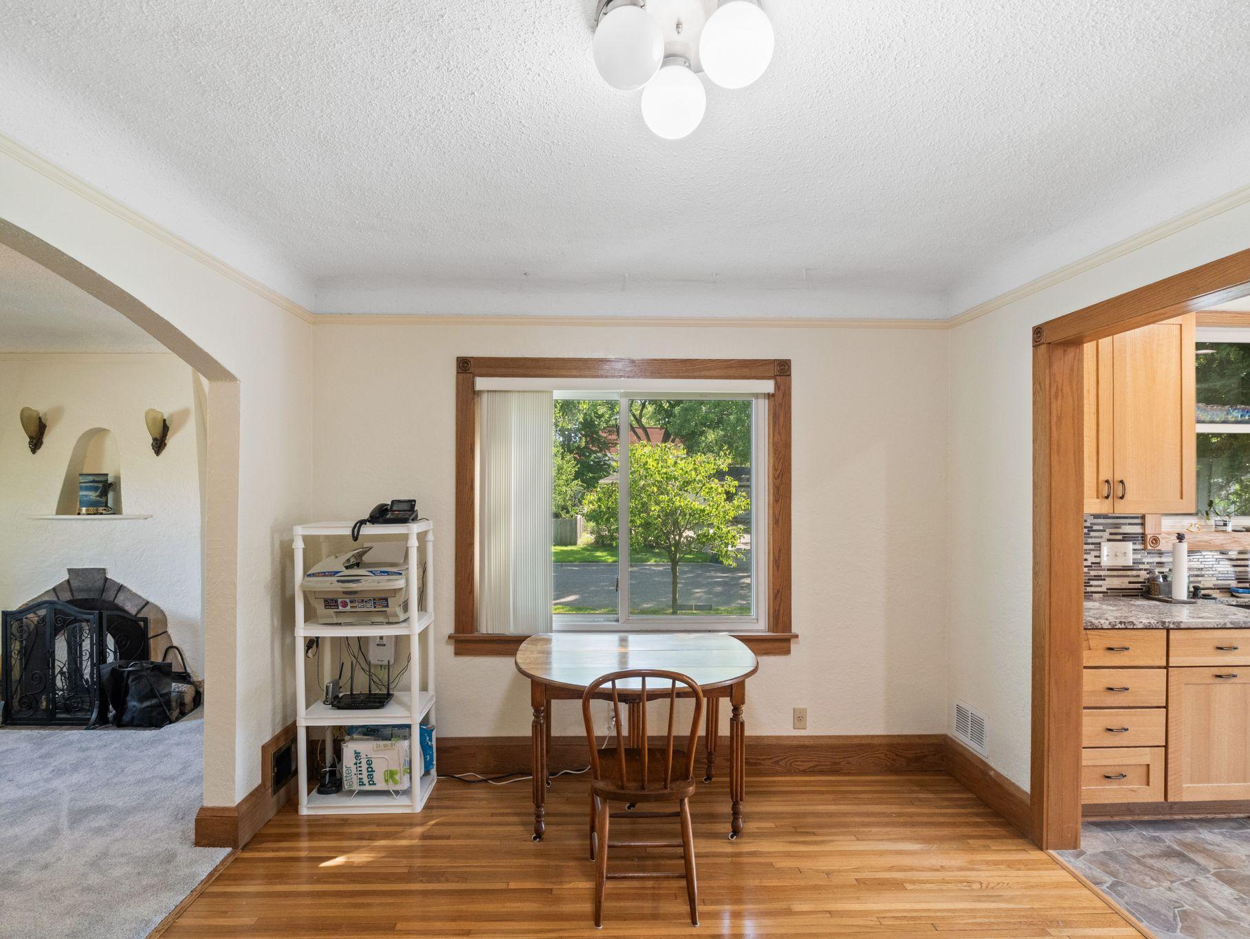 5103 Douglas Drive N Property Photo 7