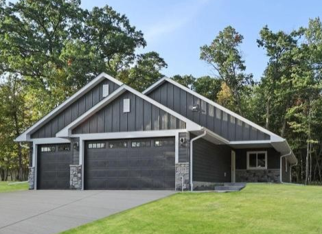331 Gateway Parkway Property Photo 1
