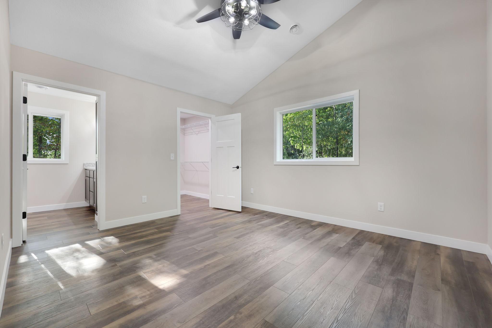 331 Gateway Parkway Property Photo 11