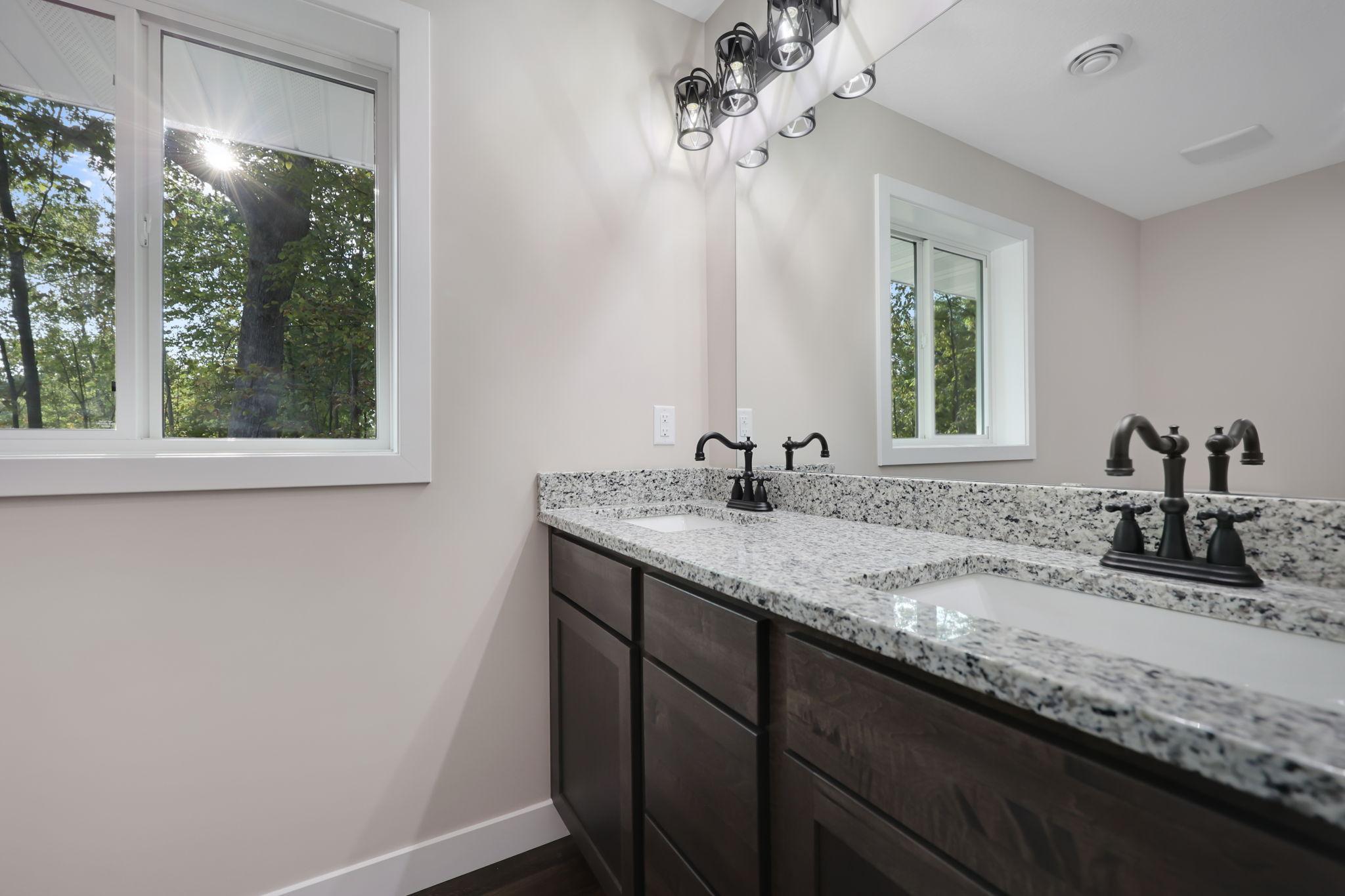 331 Gateway Parkway Property Photo 12