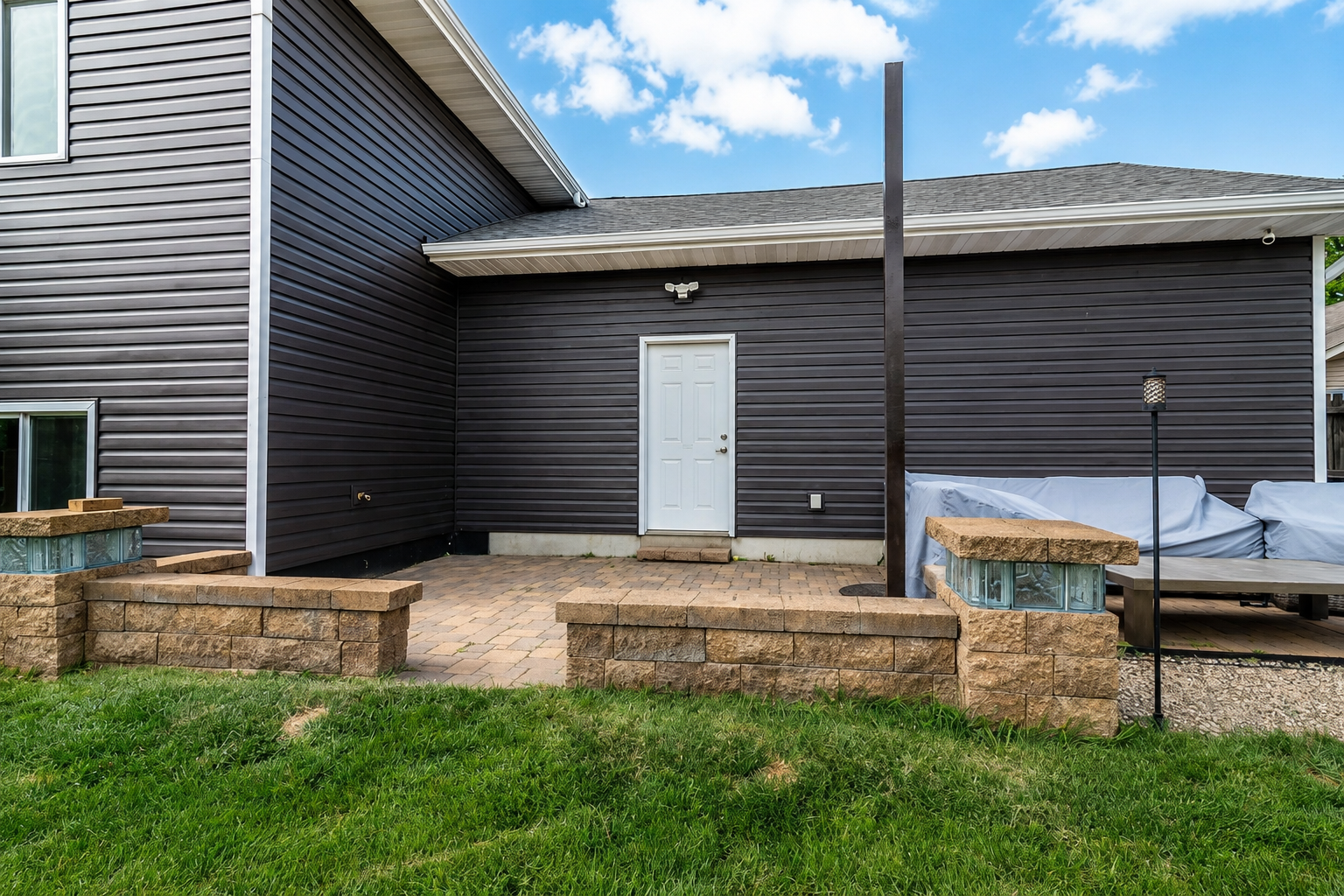 109 Cougar Drive Property Photo 3