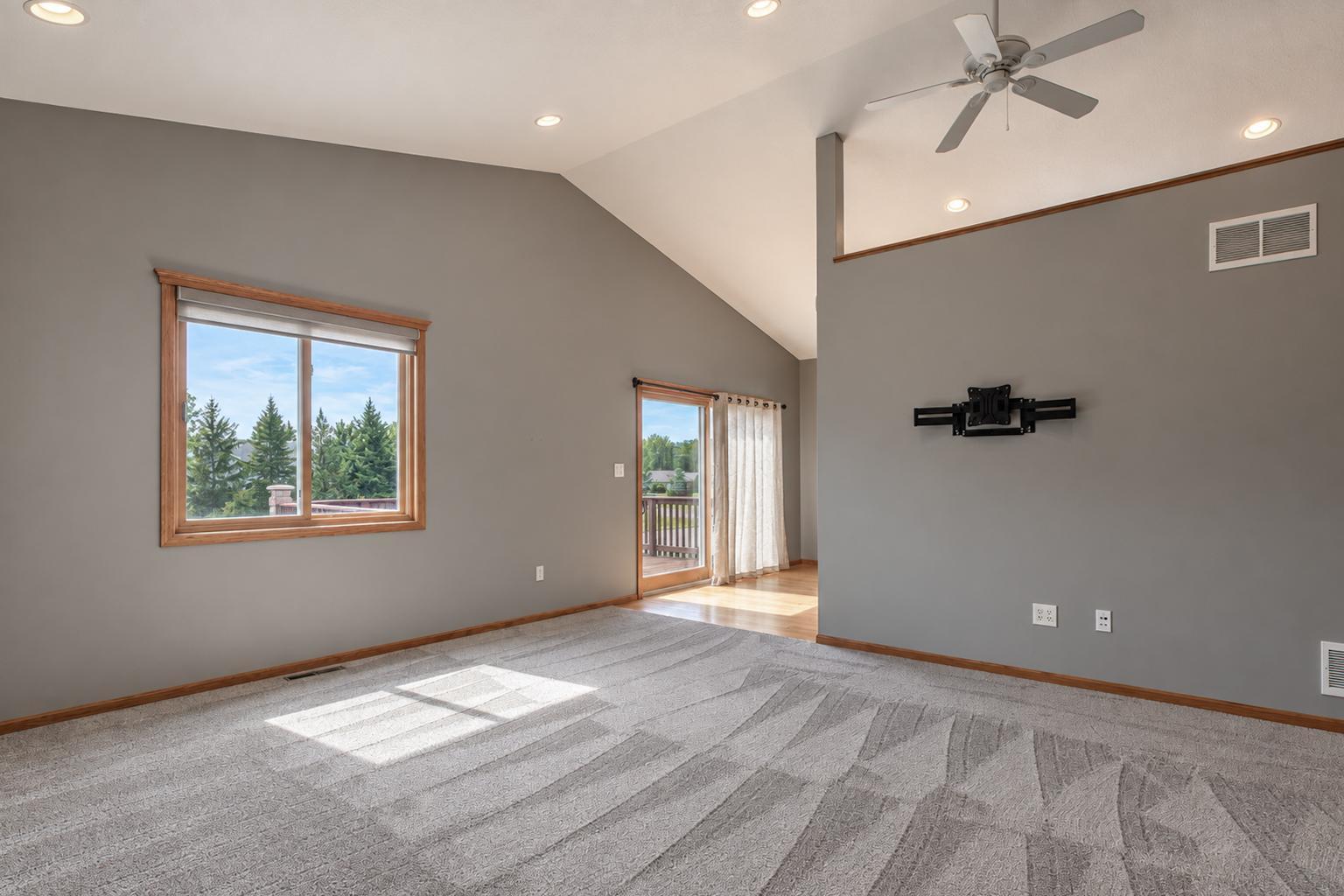 109 Cougar Drive Property Photo 10