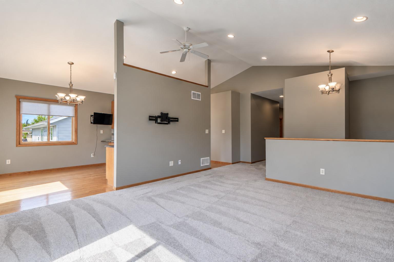 109 Cougar Drive Property Photo 11