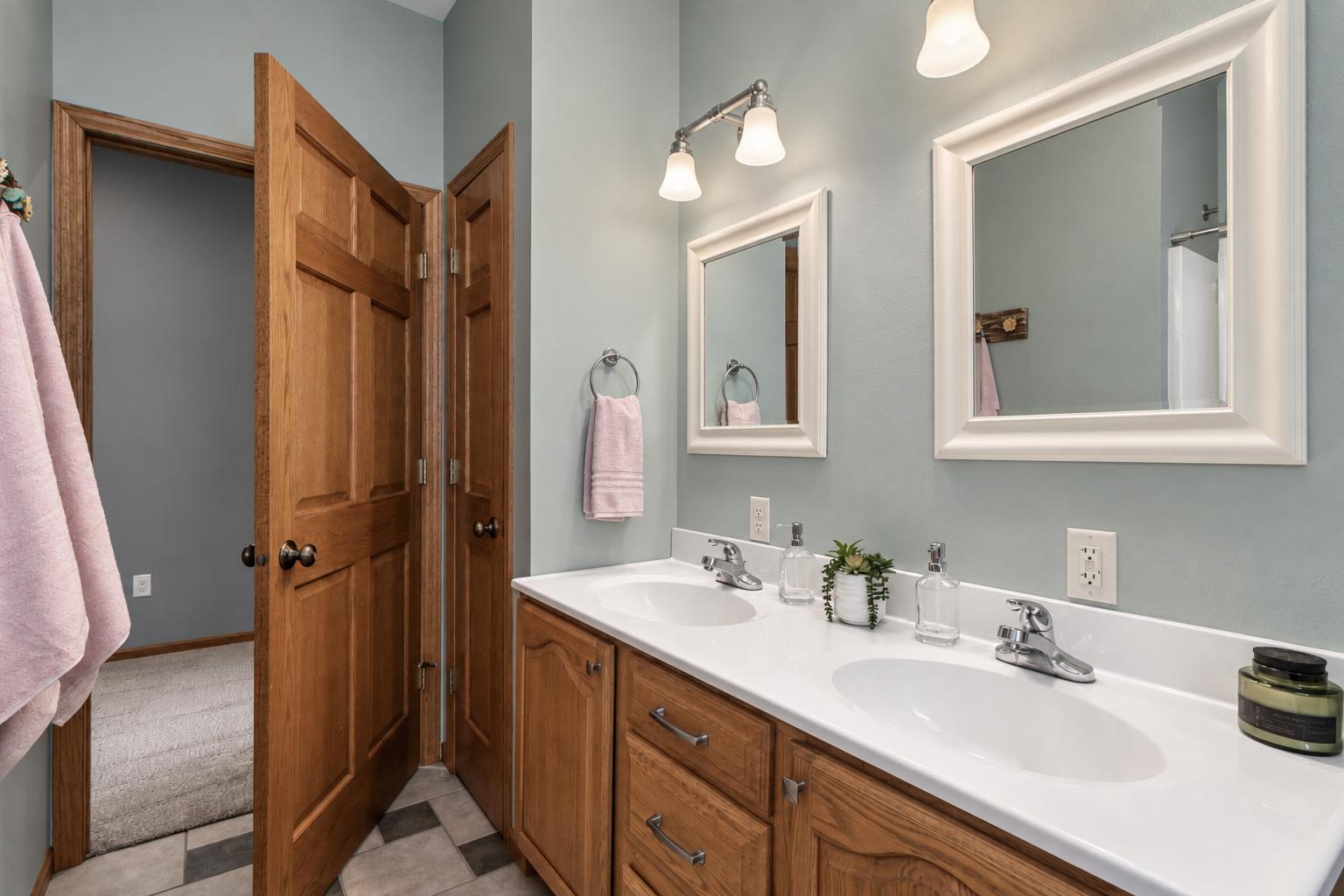 109 Cougar Drive Property Photo 33