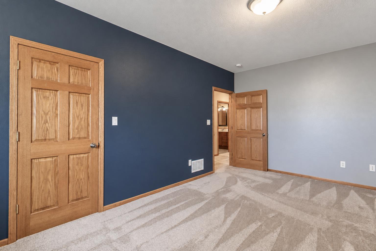 109 Cougar Drive Property Photo 39